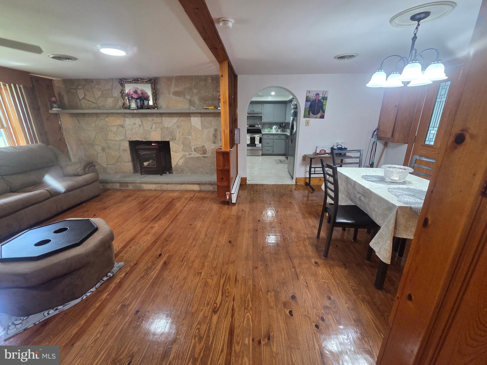 FRITCHIE HIGHLANDS - Residential