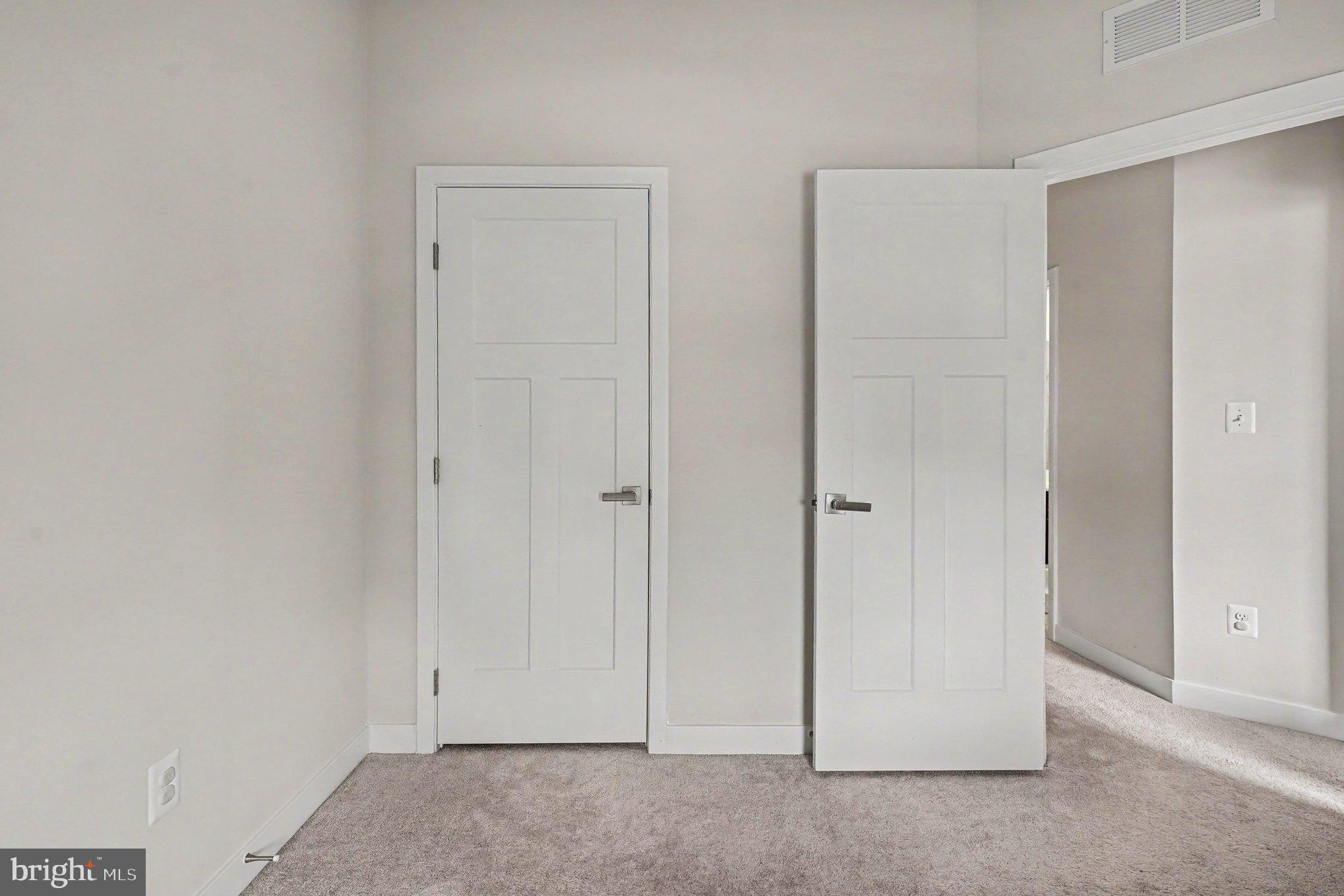 JAMES RUN TOWNHOMES - Residential