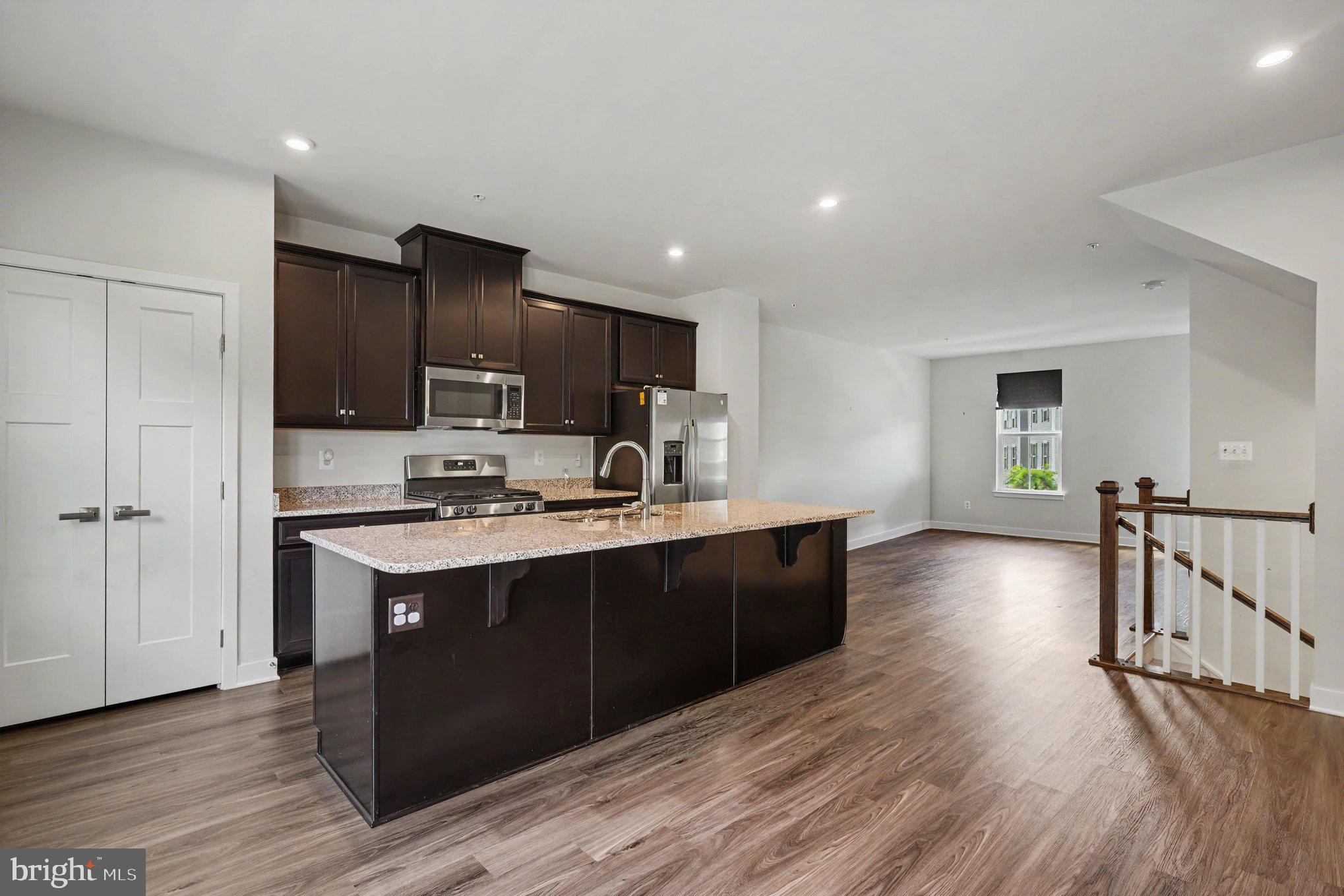 JAMES RUN TOWNHOMES - Residential