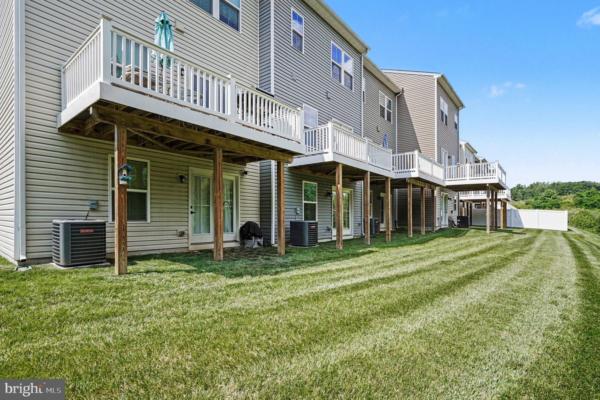 JAMES RUN TOWNHOMES - Residential
