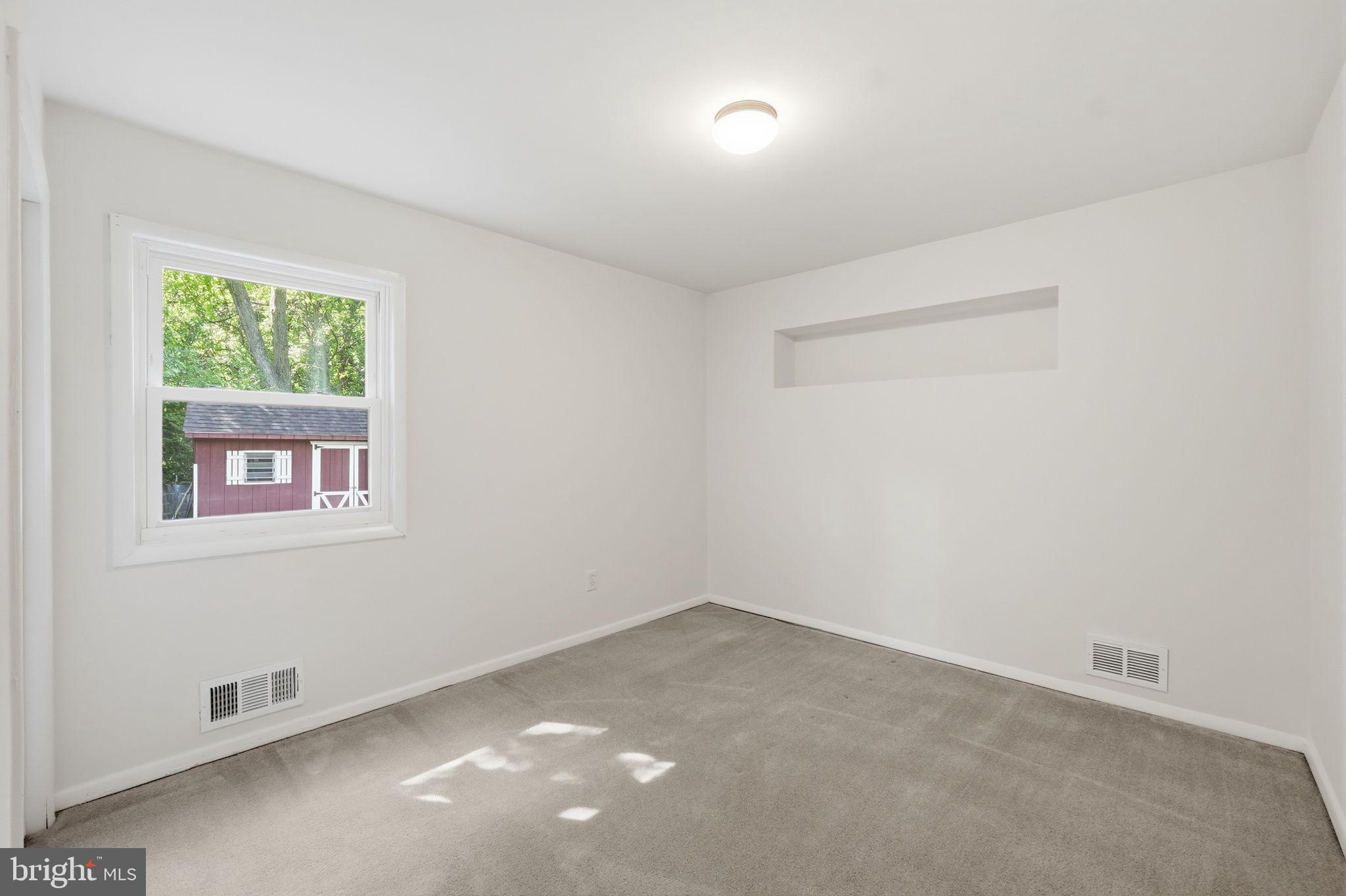 BURNT MILLS KNOLLS - Residential