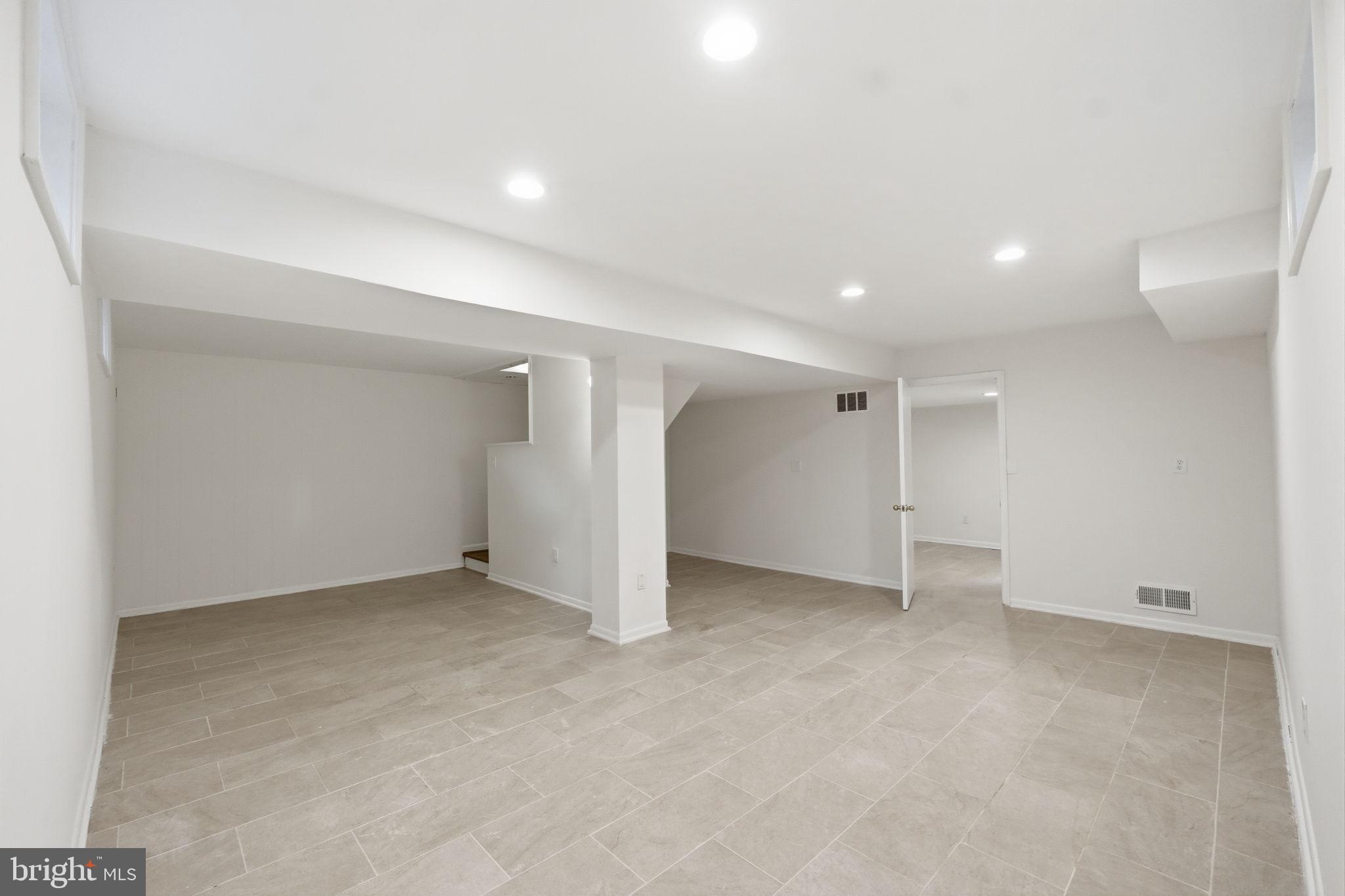 BURNT MILLS KNOLLS - Residential