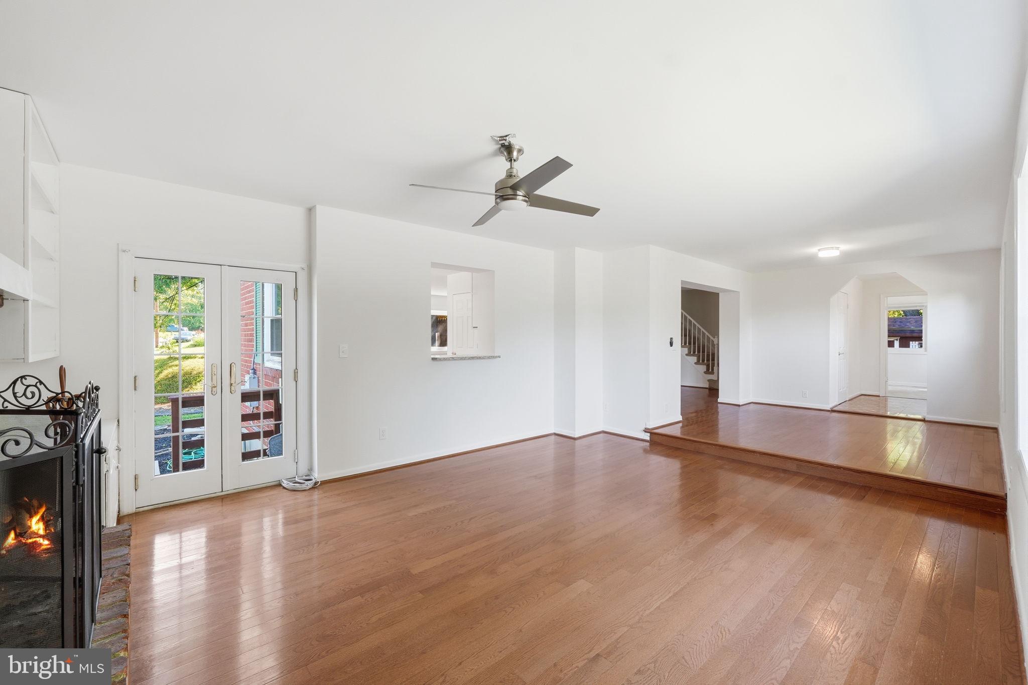 BURNT MILLS KNOLLS - Residential