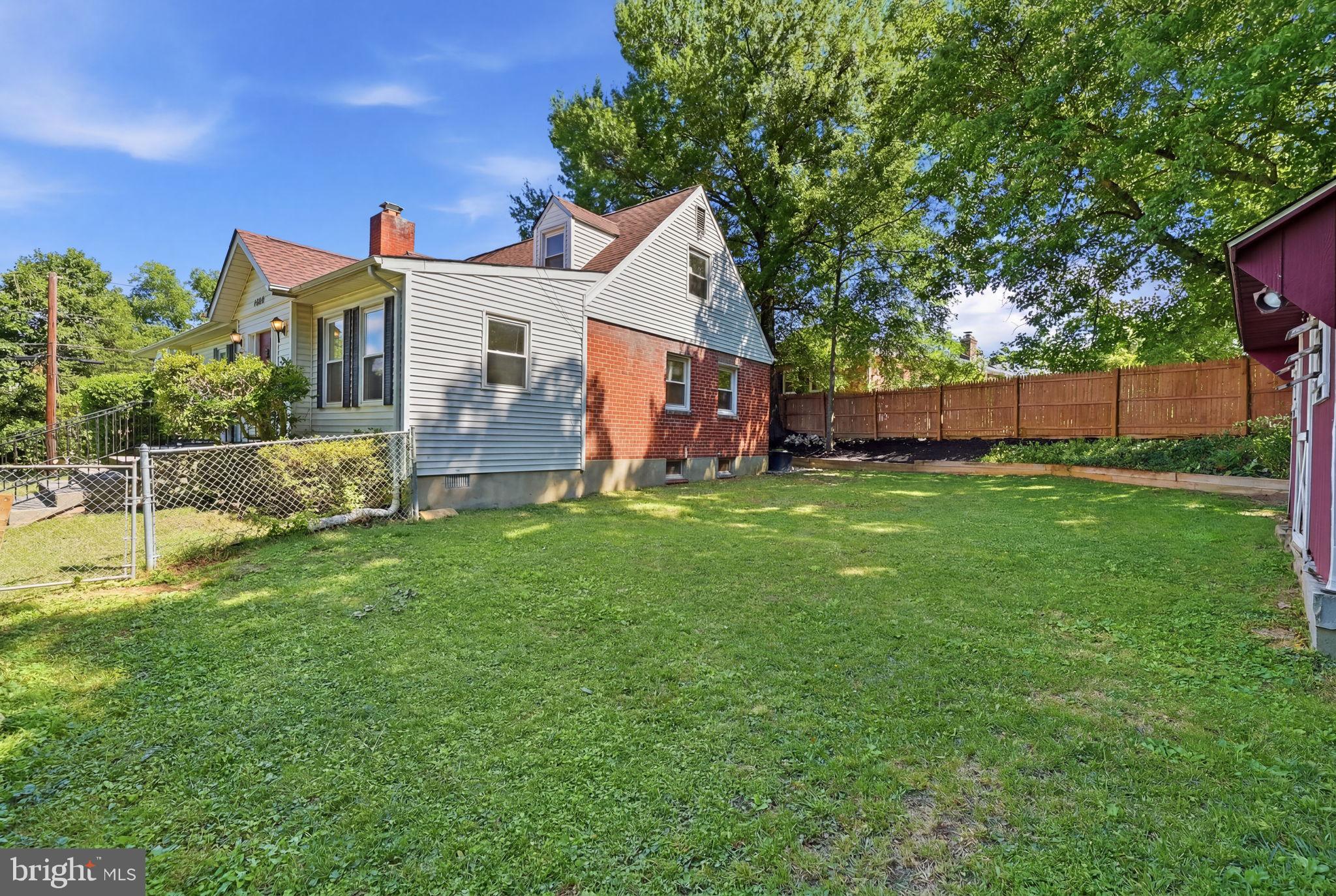 BURNT MILLS KNOLLS - Residential