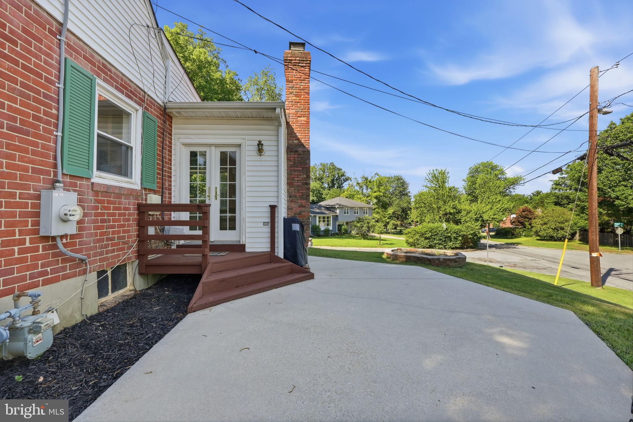 BURNT MILLS KNOLLS - Residential