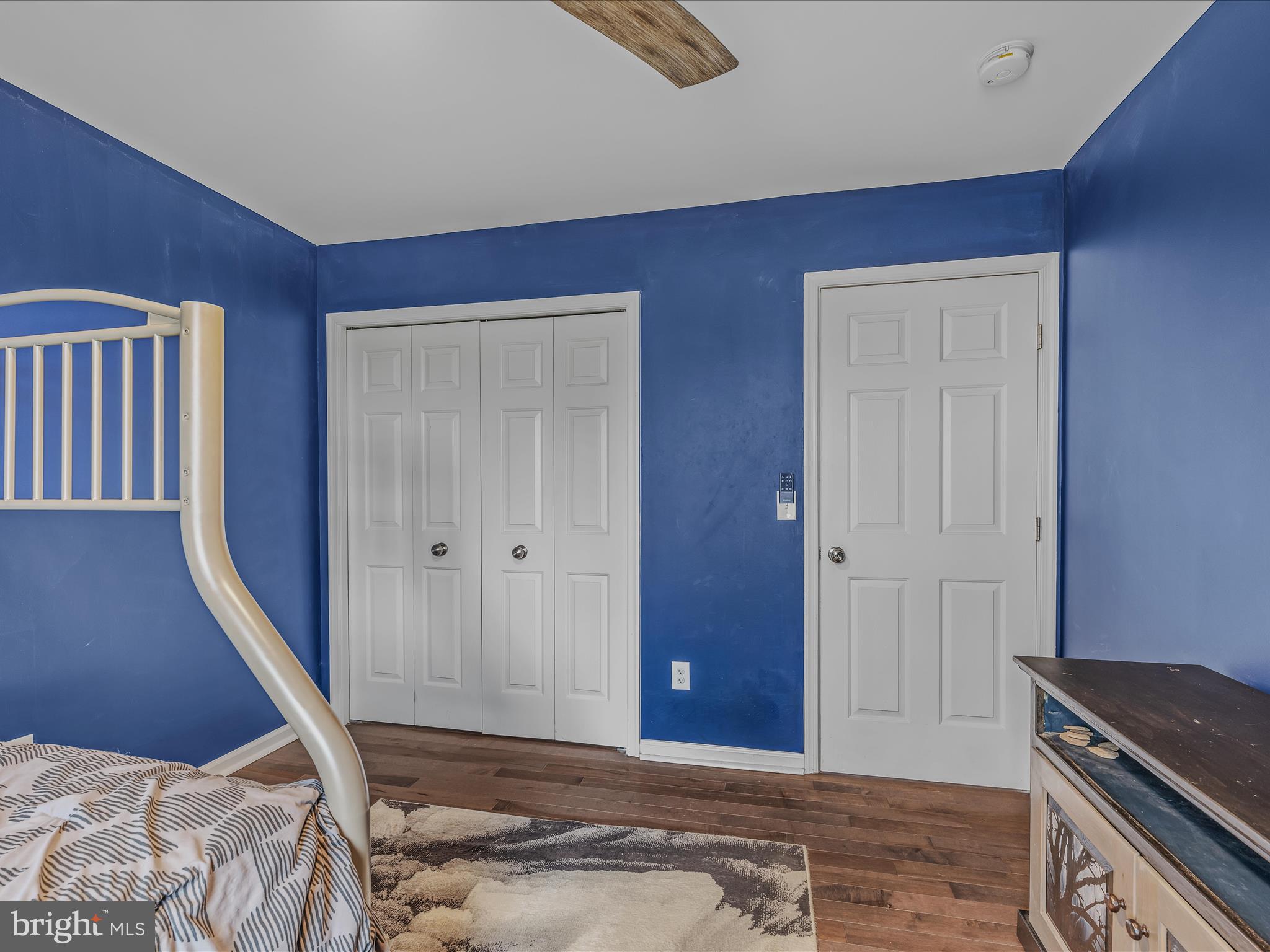 LOCUST HILL - Residential