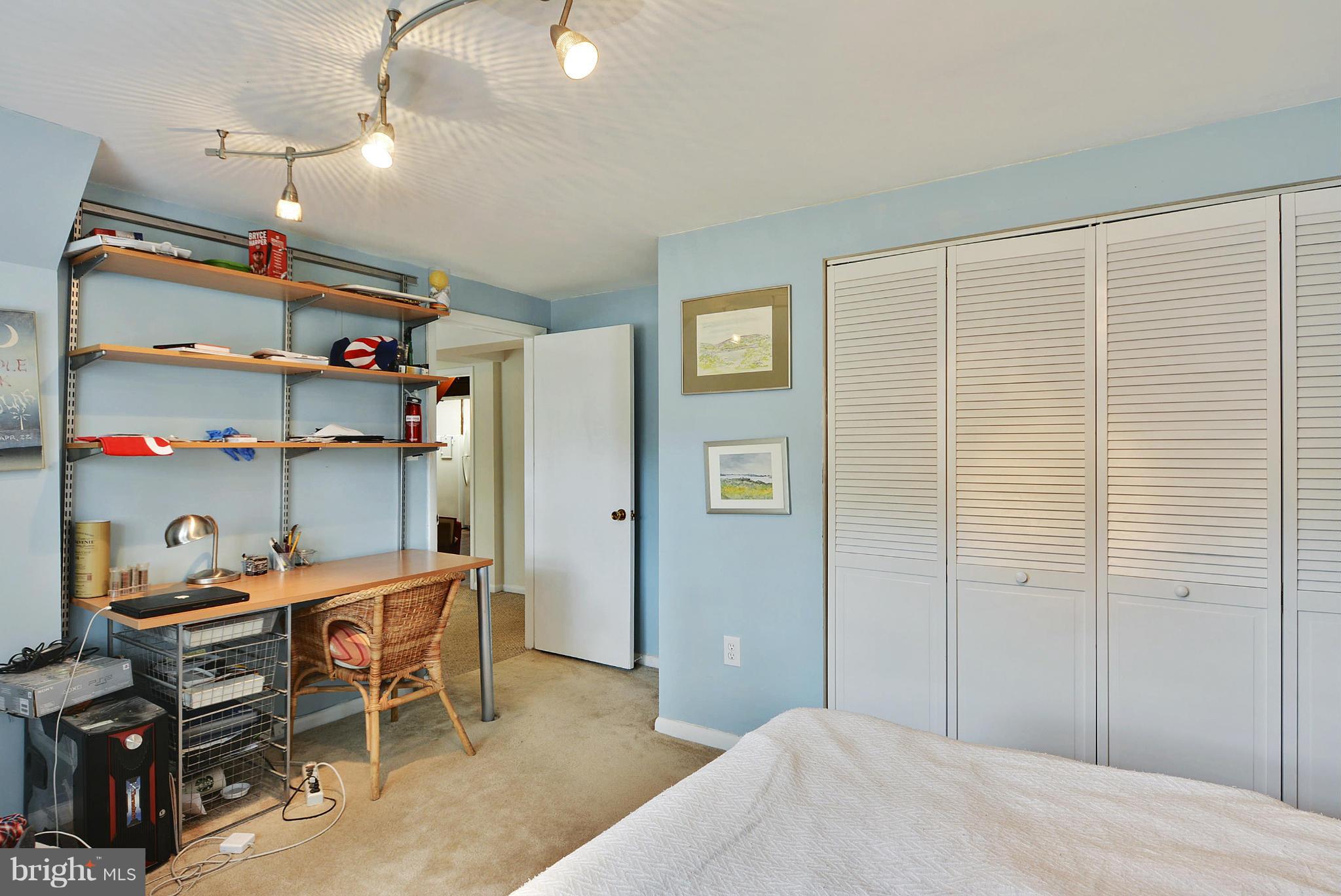 WHITE FLINT PARK - Residential