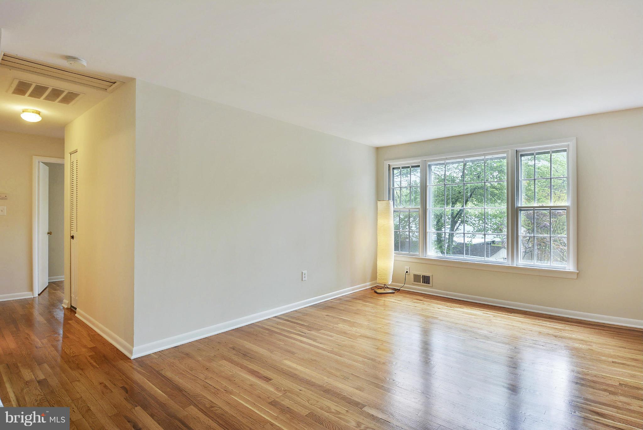 WHITE FLINT PARK - Residential