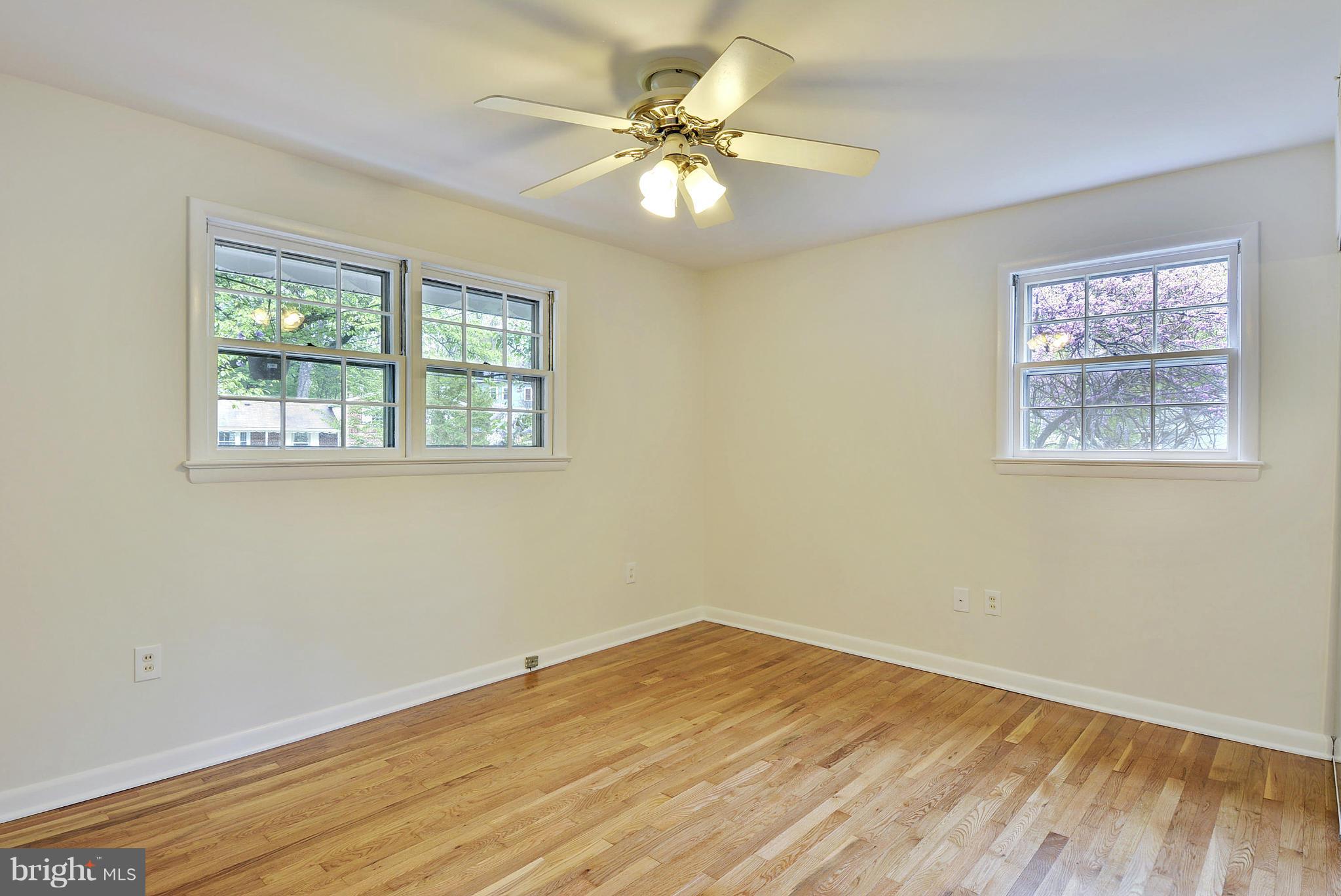WHITE FLINT PARK - Residential