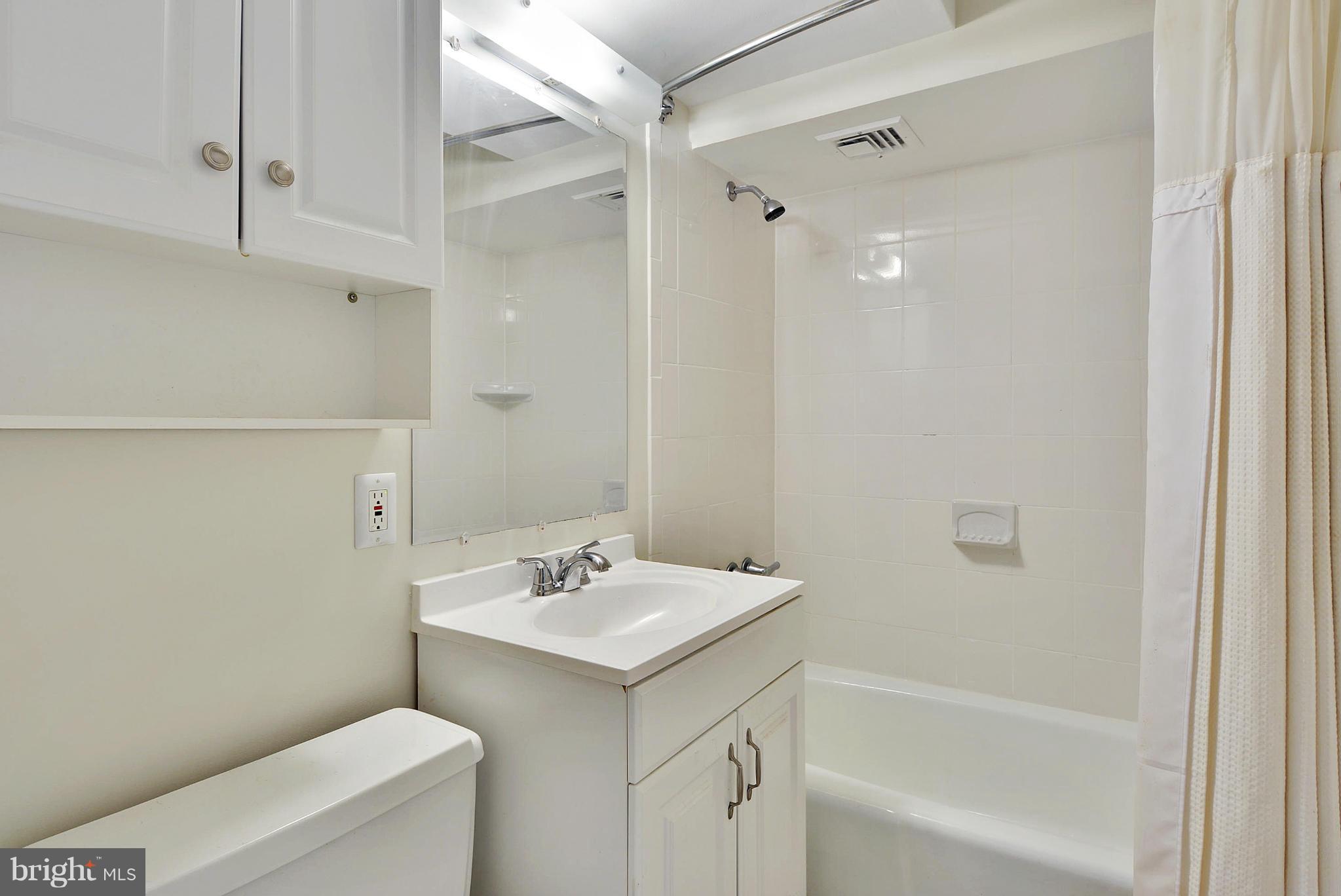 WHITE FLINT PARK - Residential