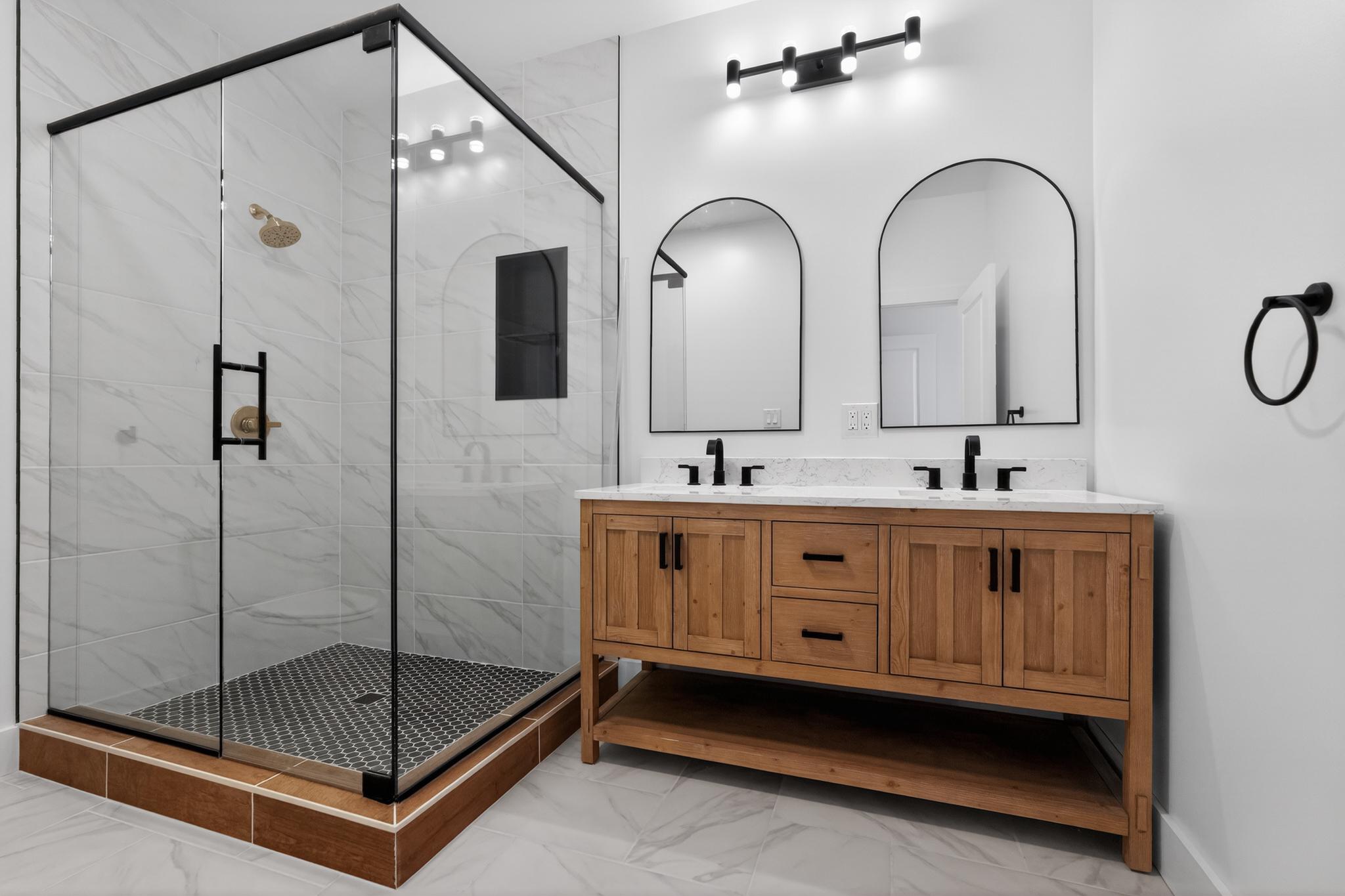 WALNUT HILL - Residential