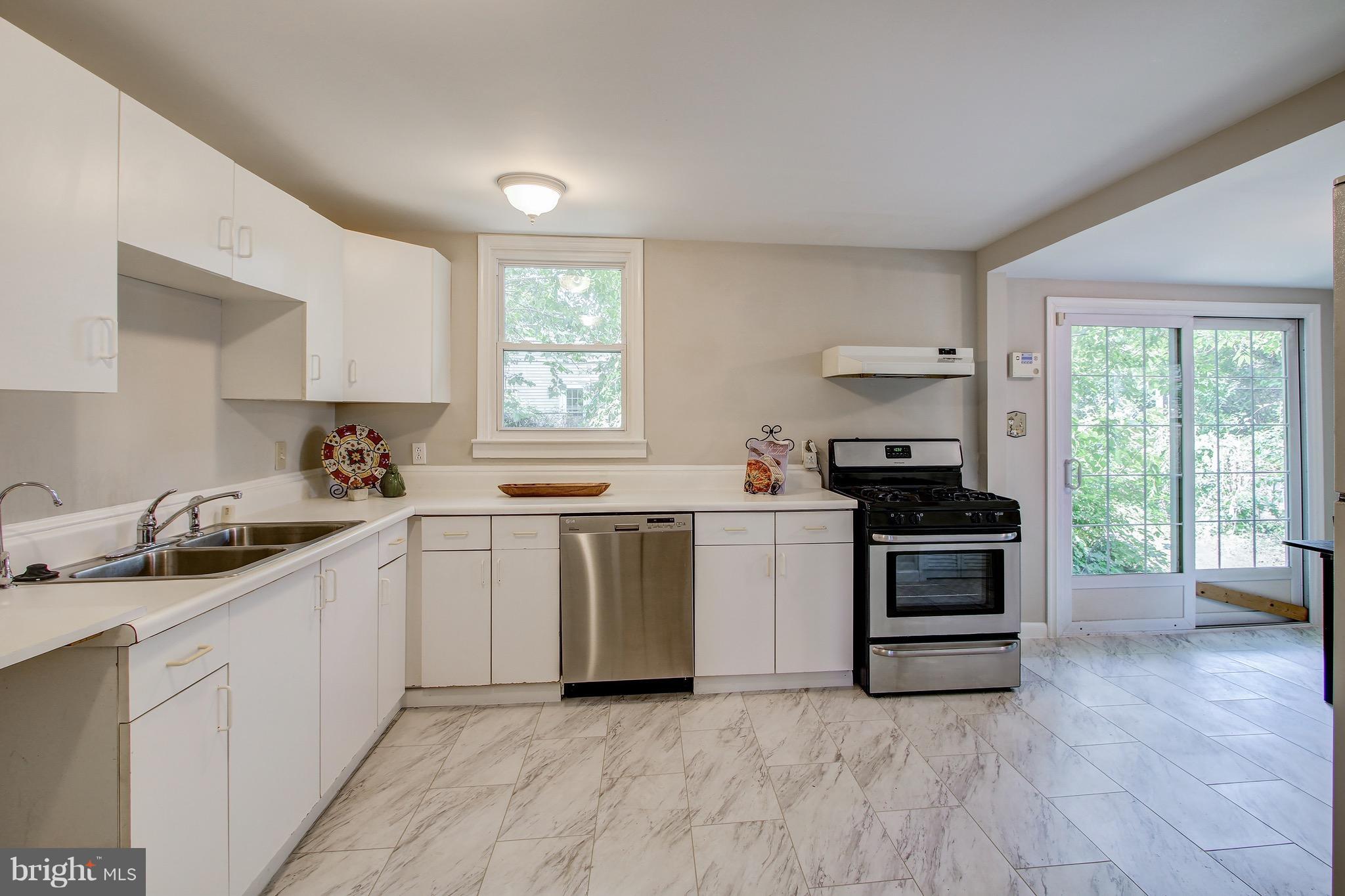 CHERRY HILL - Residential