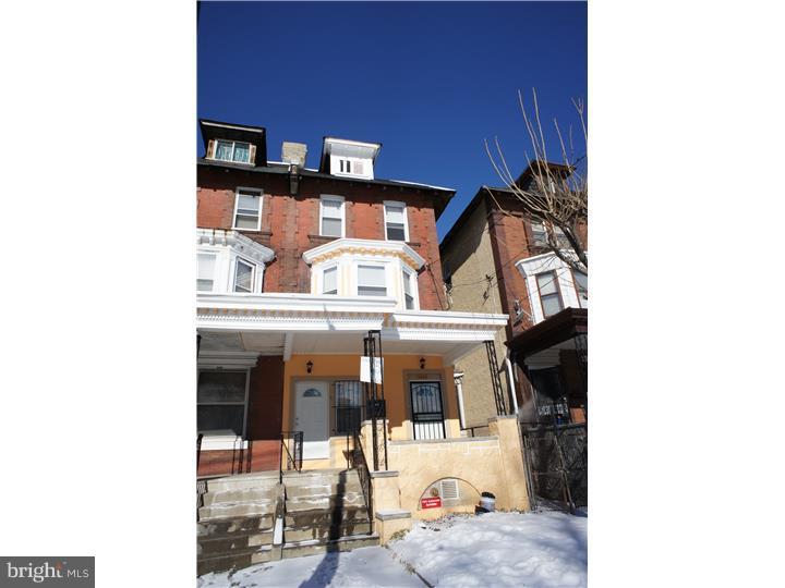 Private entrance to this large 2 bedroom fully renovated apartment. Hardwood Floors in Living roon, carpeting in bedroEverything is new. Laundry hookup and big back yard for exclusive use of the tenant for this first floor apartment.