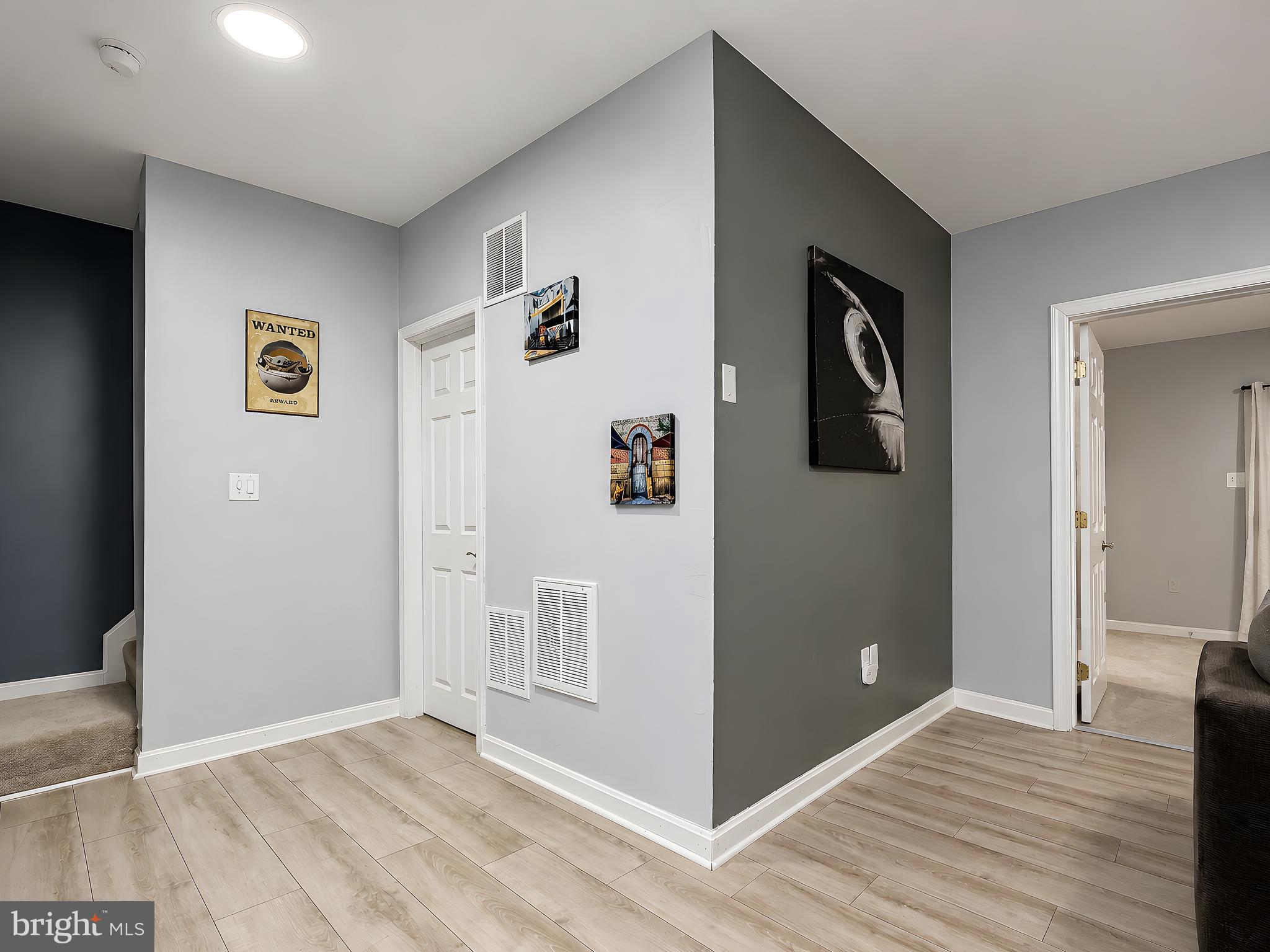 HICKORY HILLS - Residential