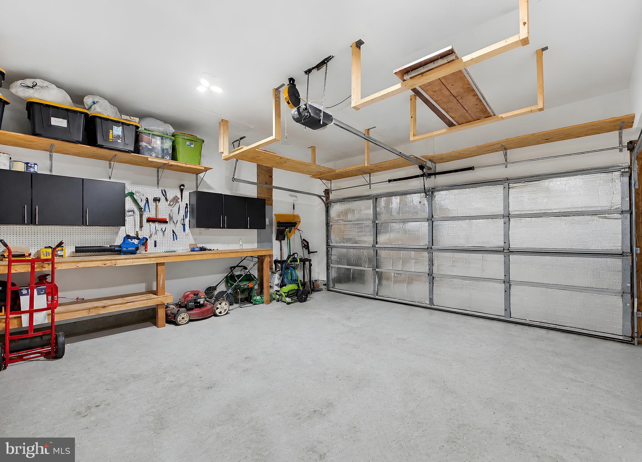 HICKORY HILLS - Residential