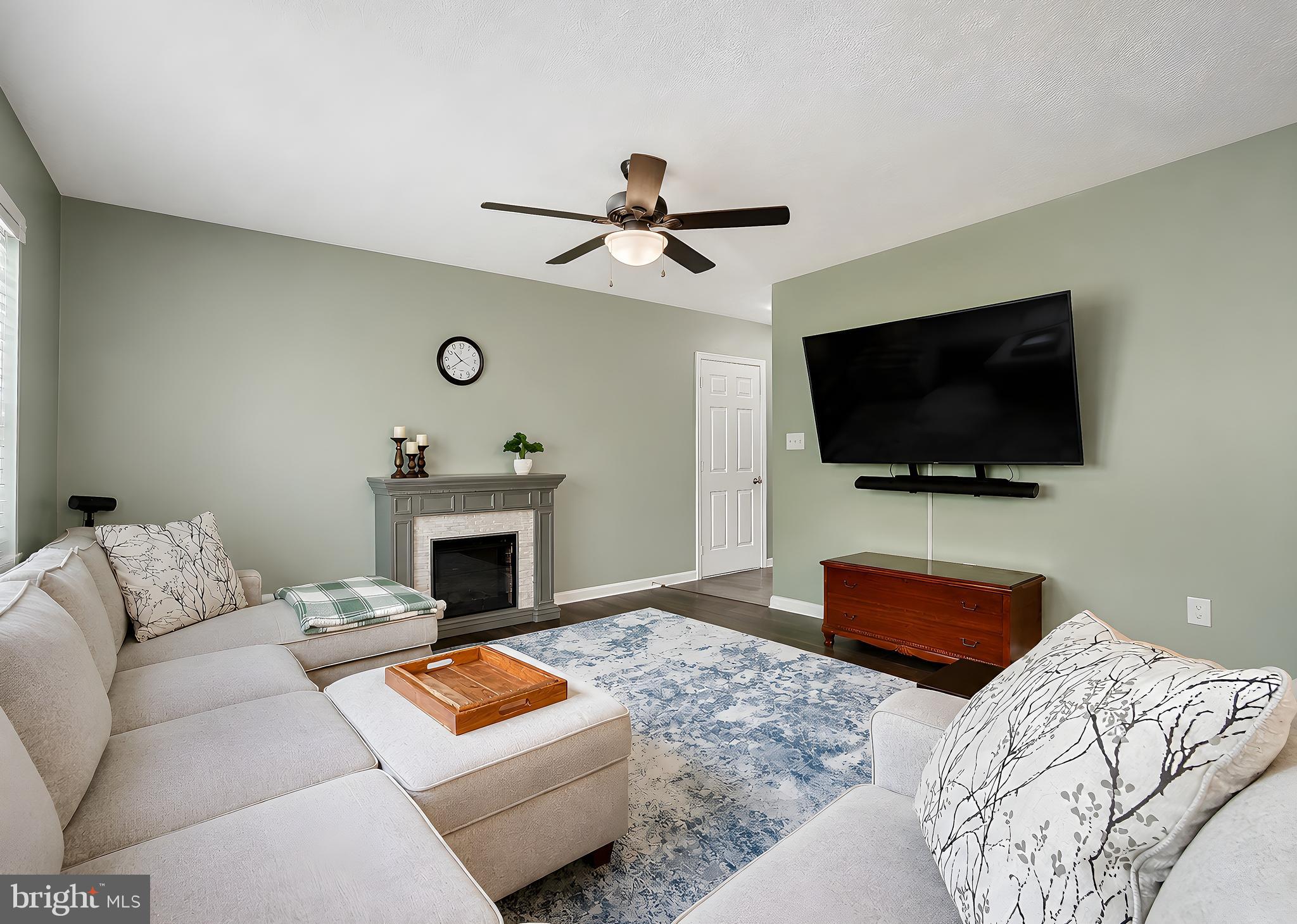 HICKORY HILLS - Residential