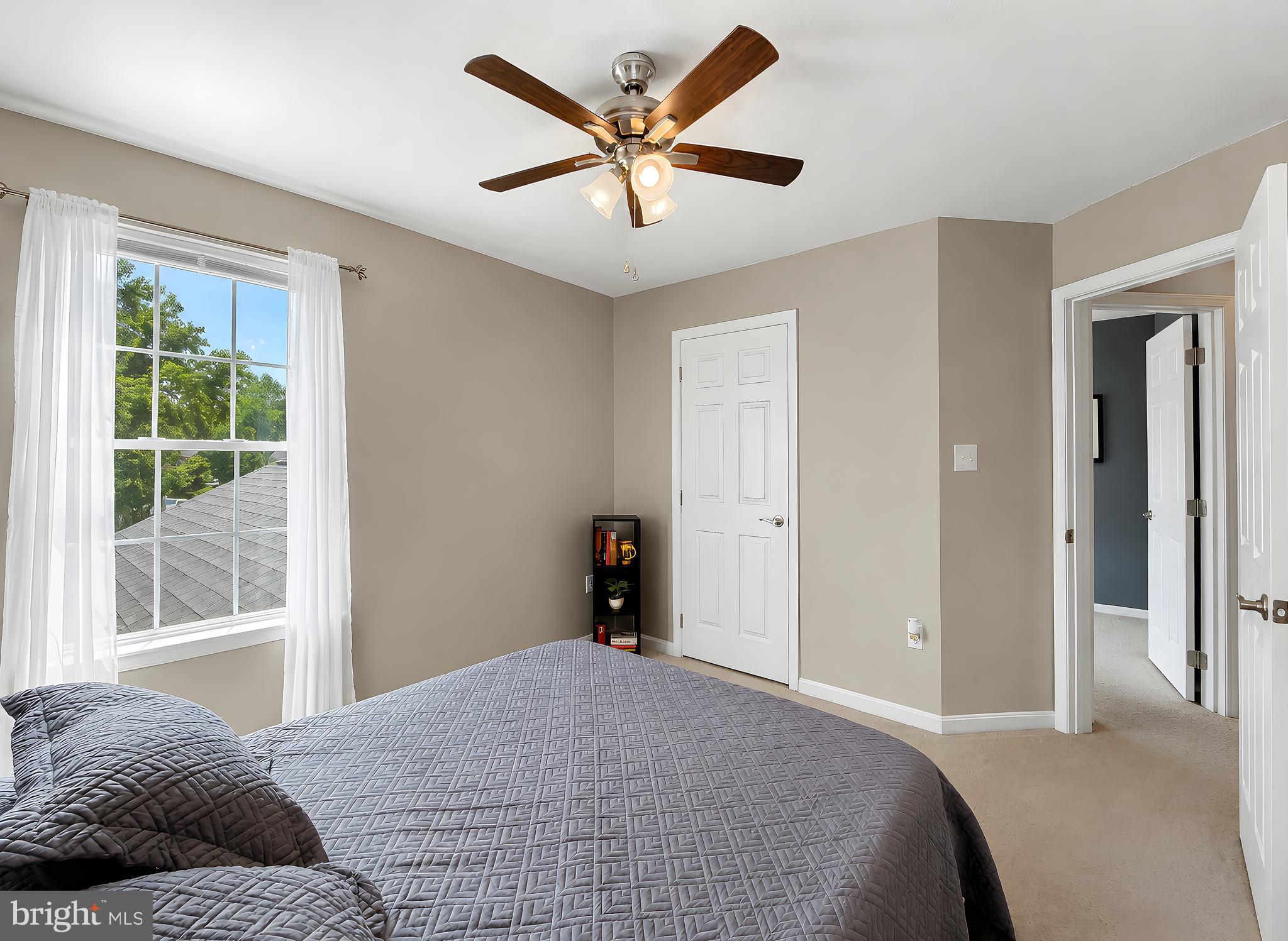 HICKORY HILLS - Residential