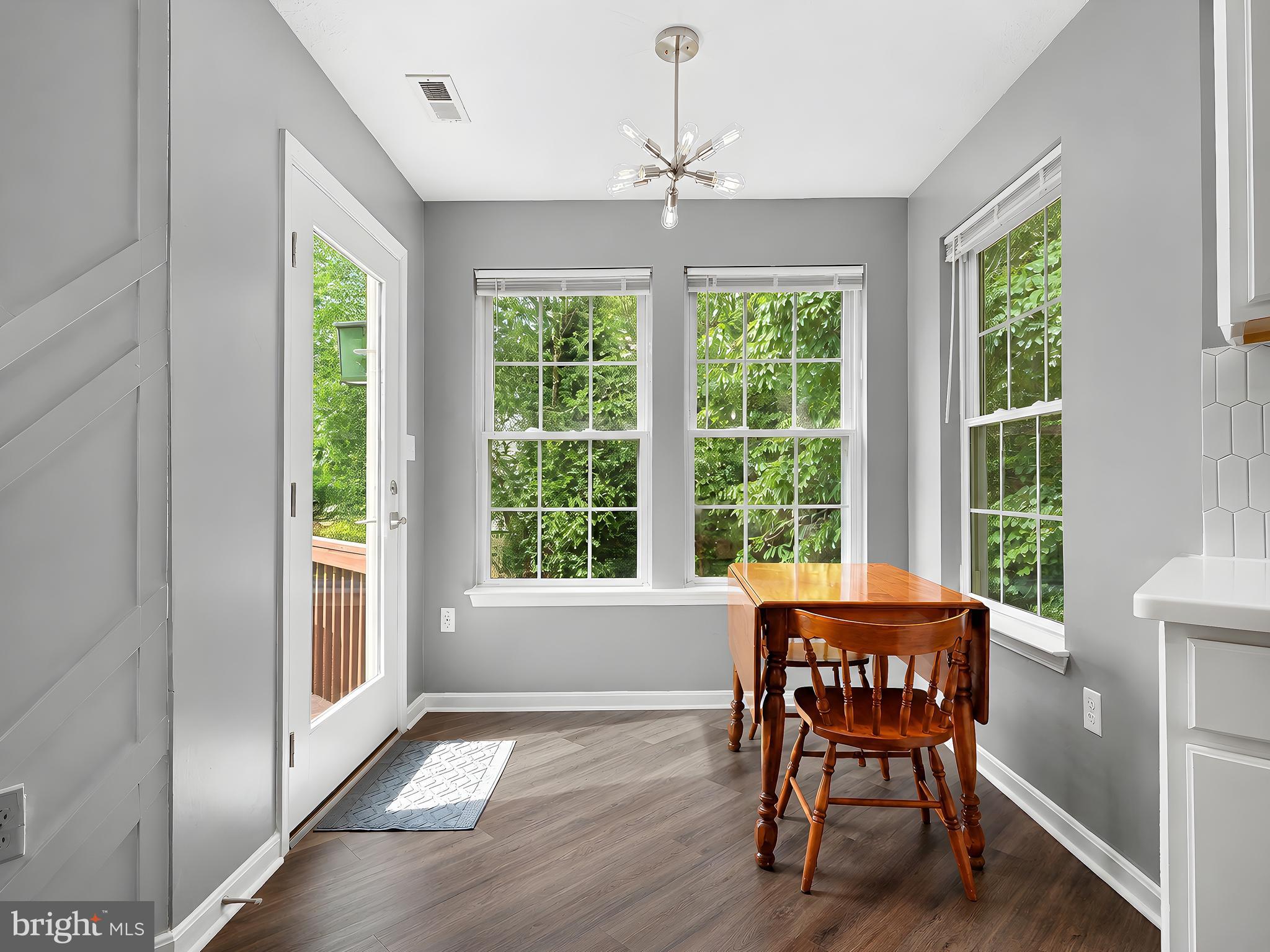 HICKORY HILLS - Residential