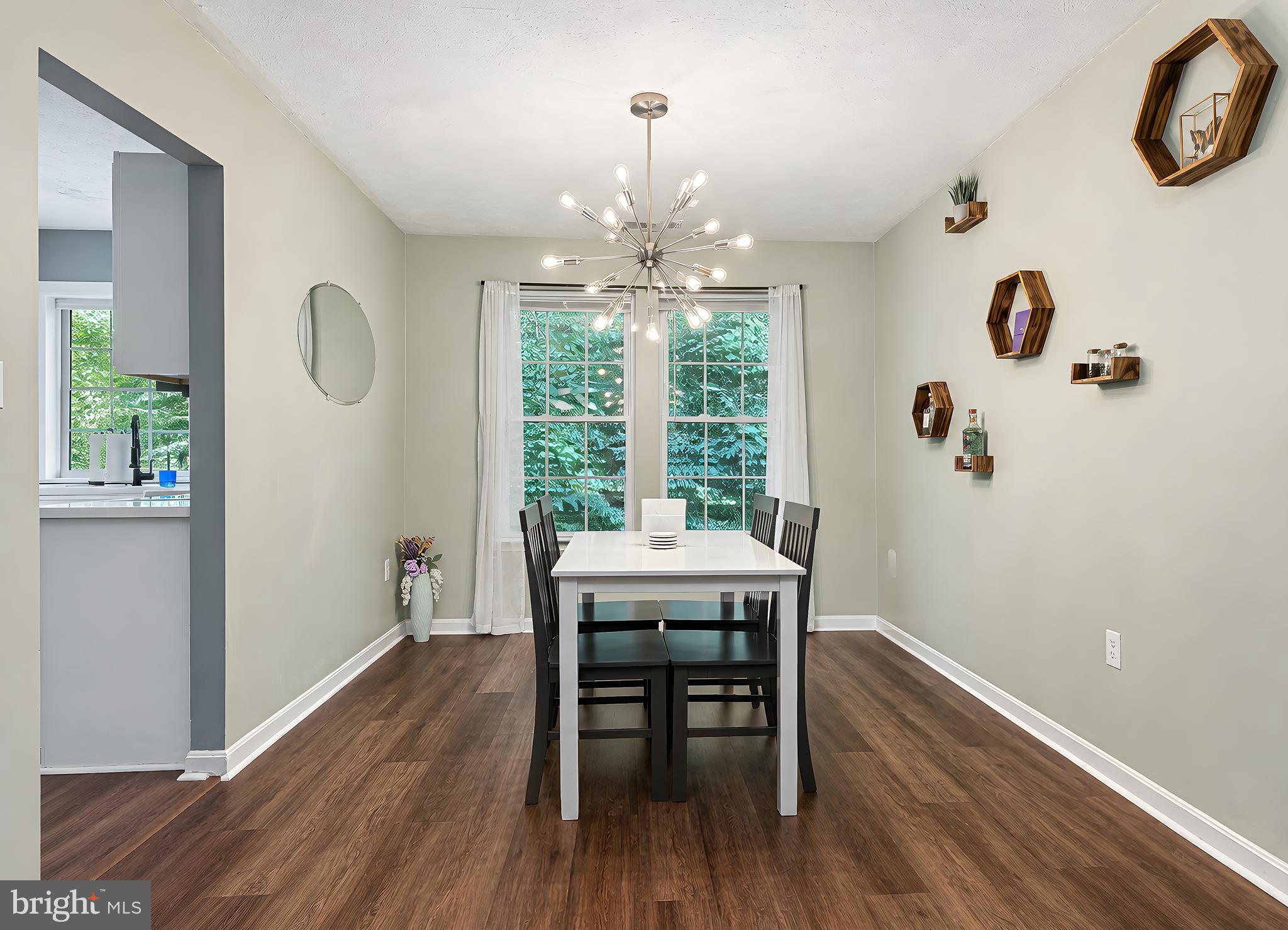 HICKORY HILLS - Residential
