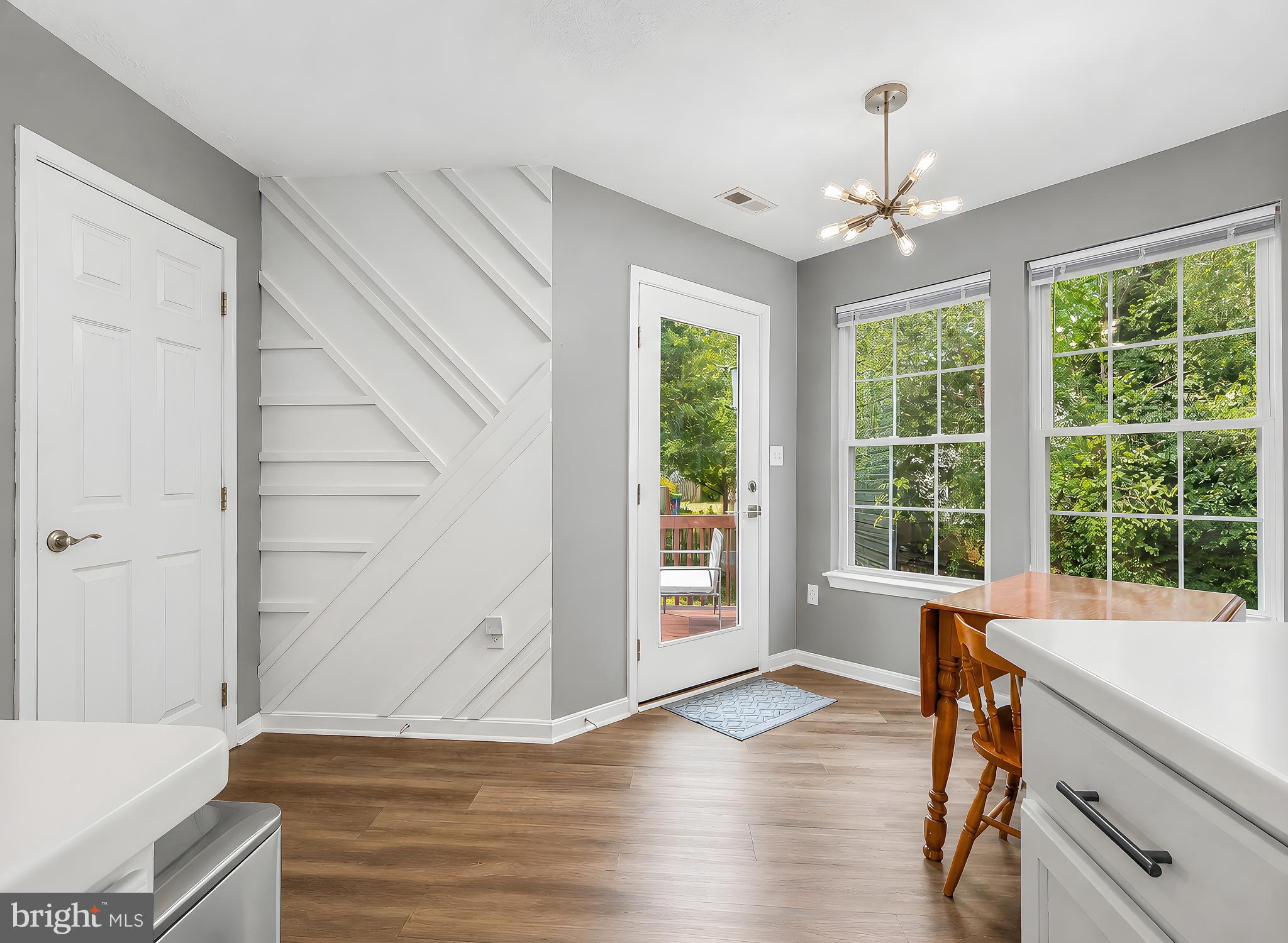 HICKORY HILLS - Residential