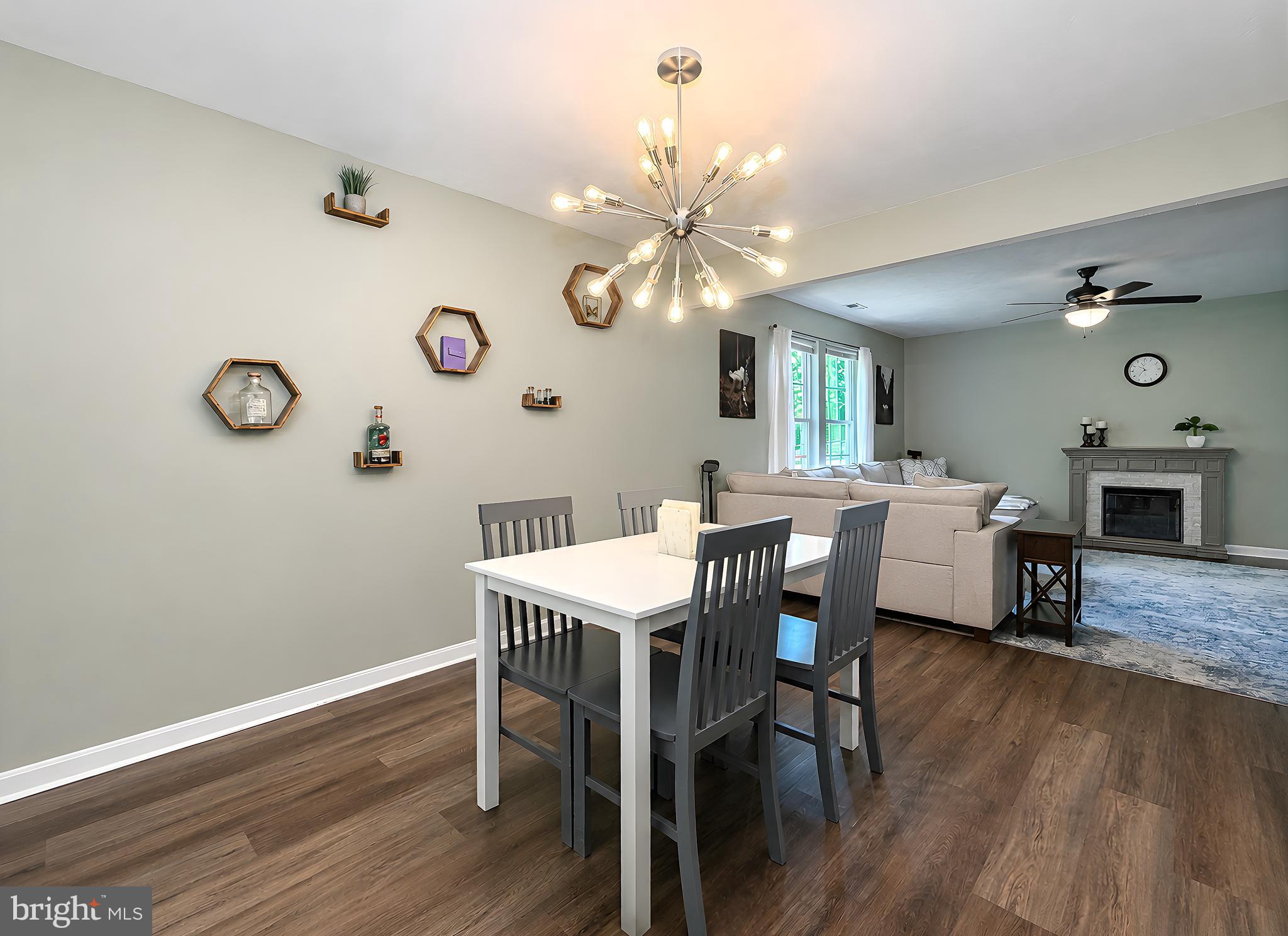 HICKORY HILLS - Residential