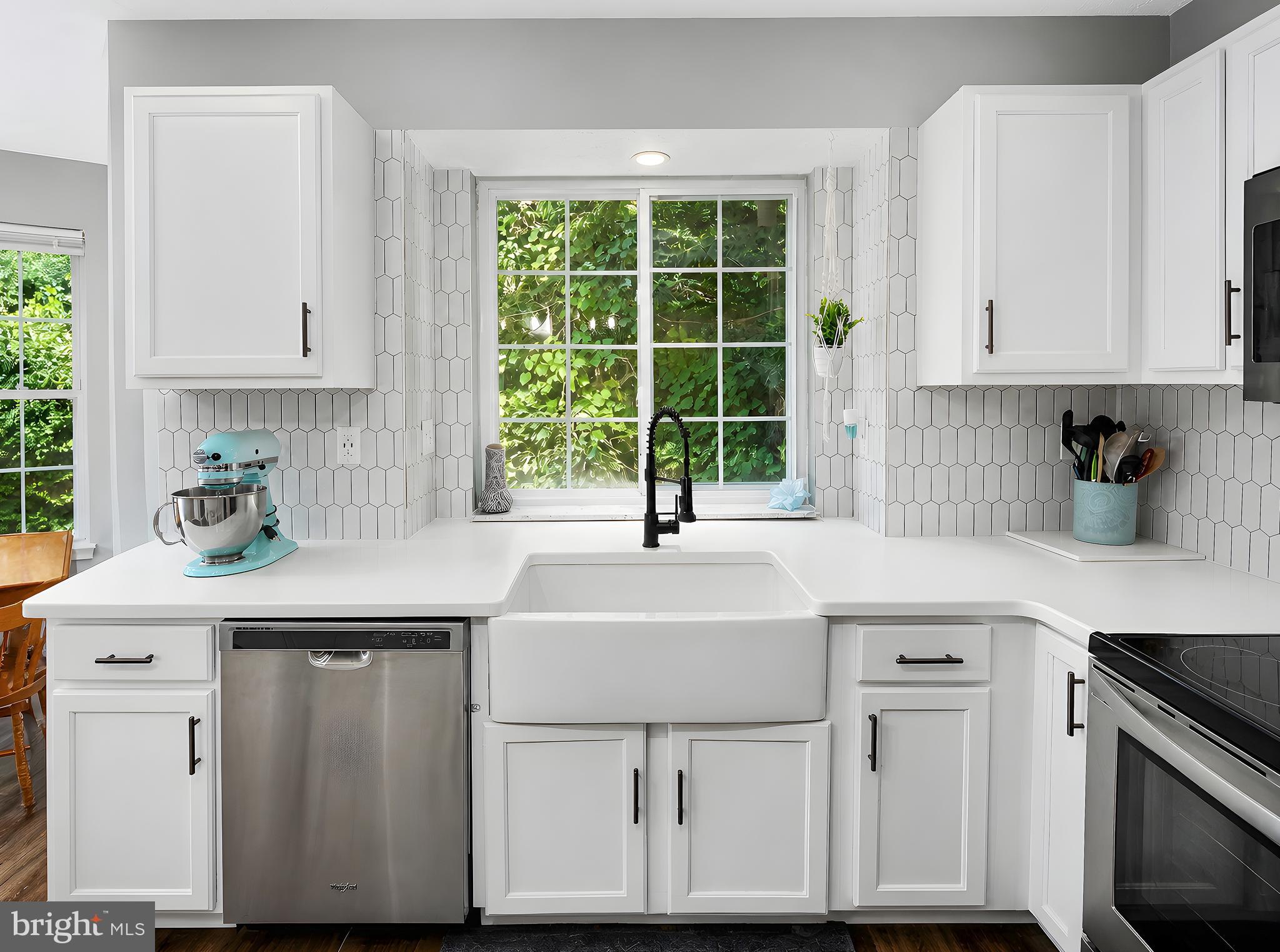 HICKORY HILLS - Residential