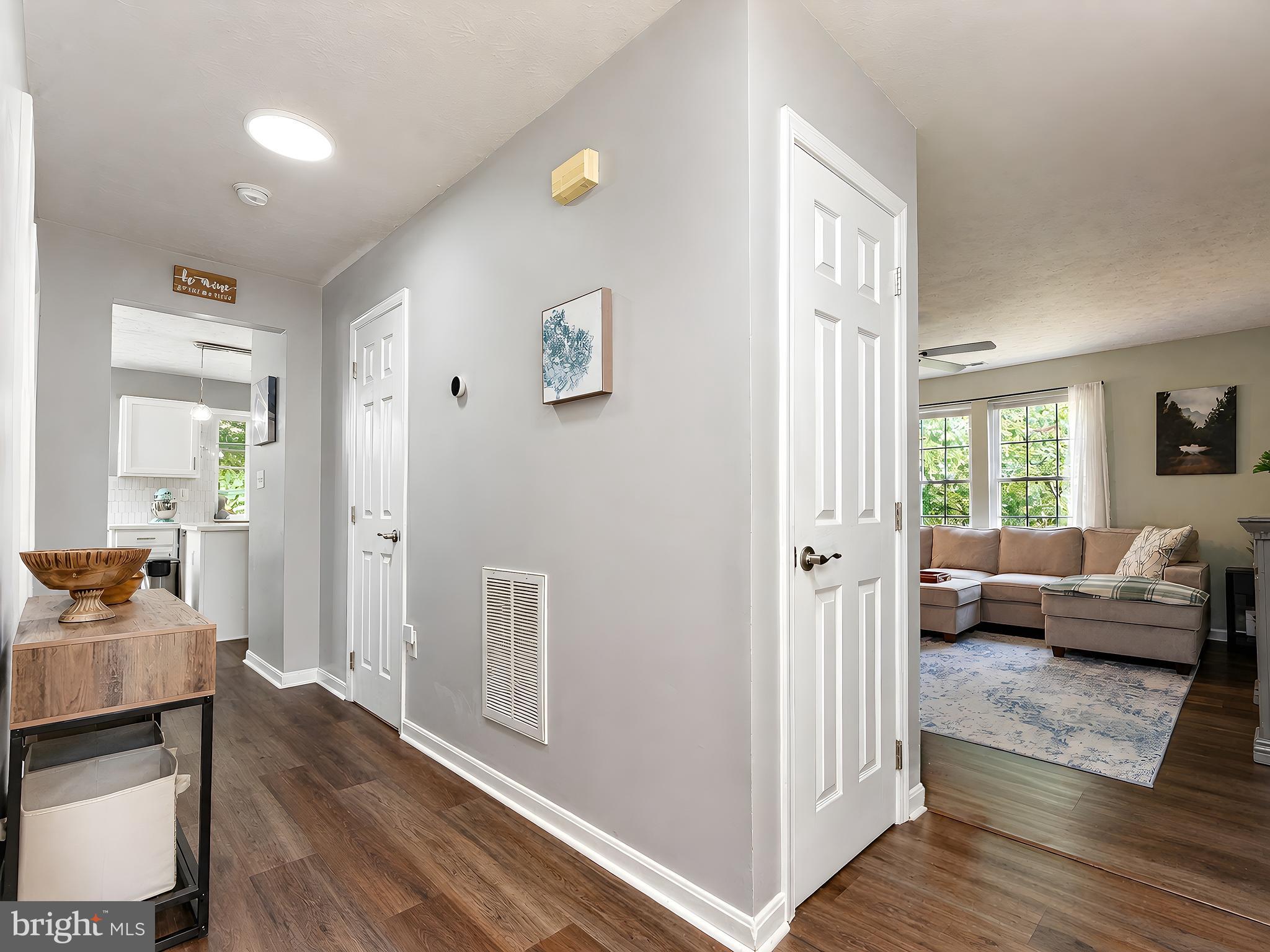 HICKORY HILLS - Residential