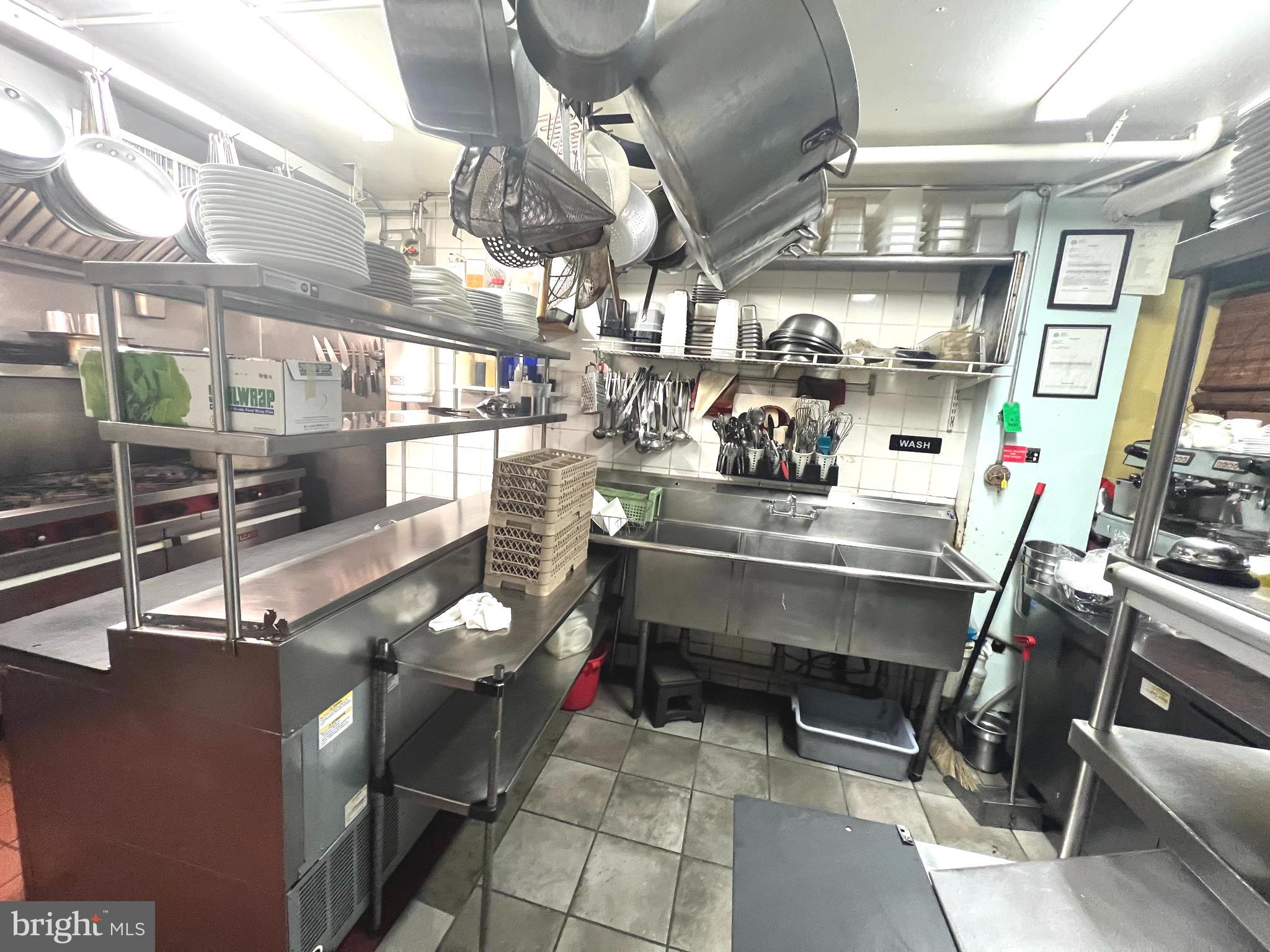 GRADUATE HOSPITAL - Commercial Sale