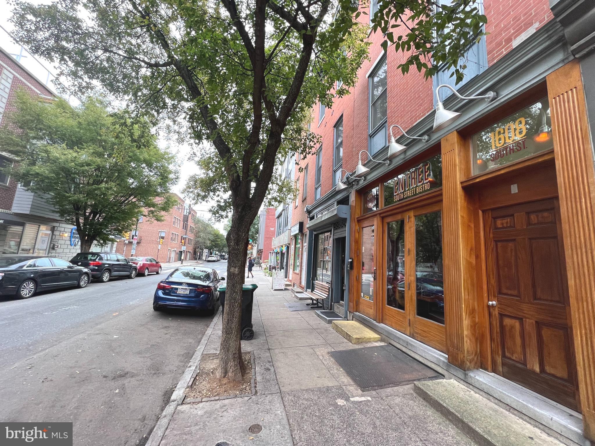 GRADUATE HOSPITAL - Commercial Sale