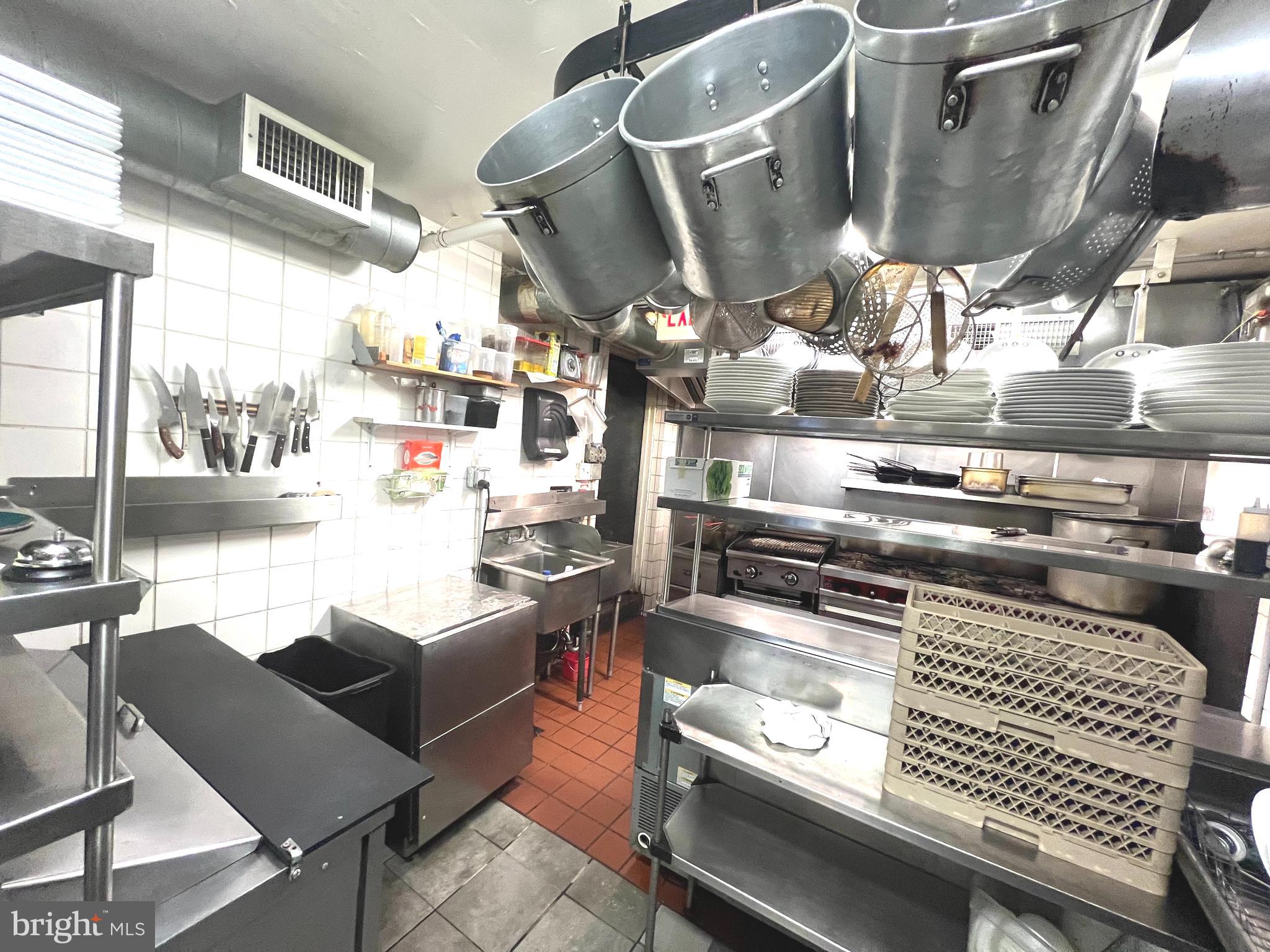 GRADUATE HOSPITAL - Commercial Sale