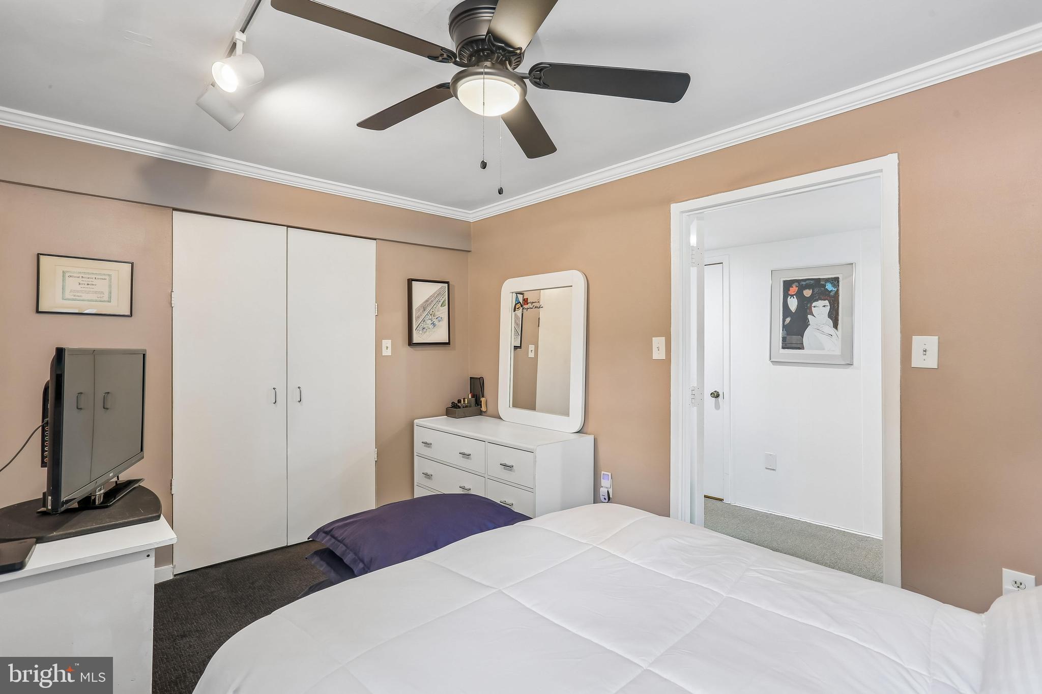 FOXHALL - Residential