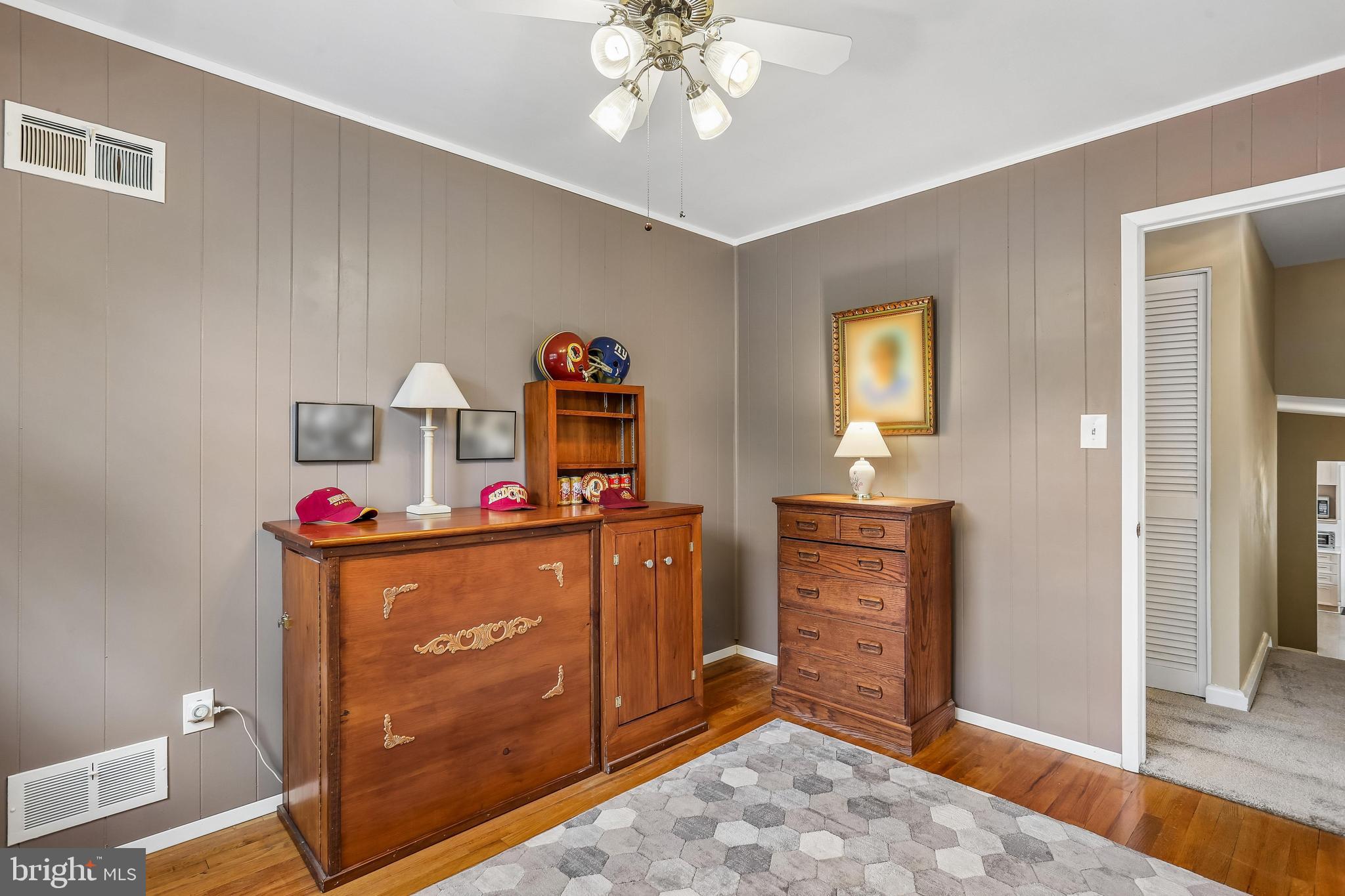 FOXHALL - Residential