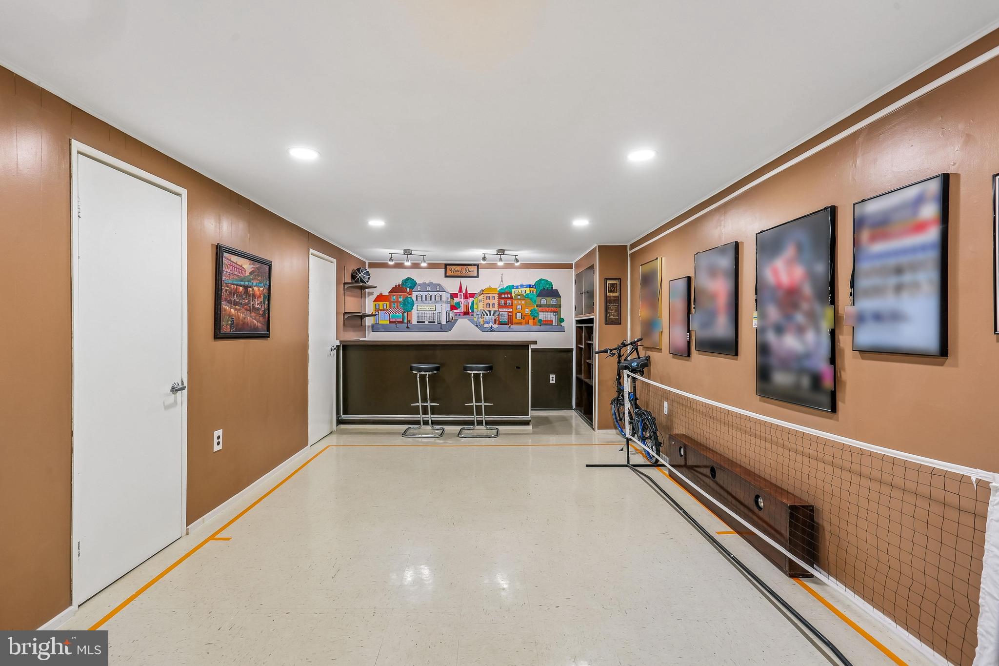 FOXHALL - Residential
