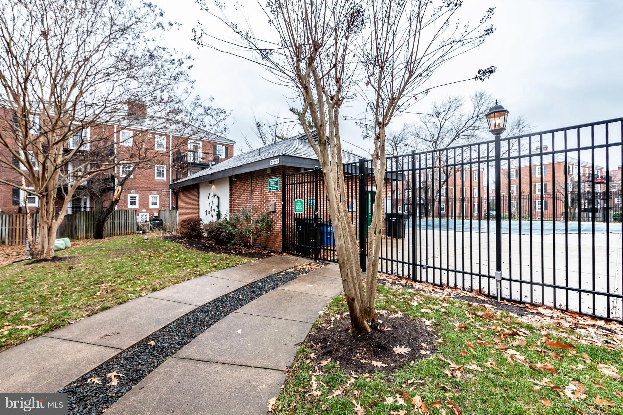 FAIRLINGTON VILLAGES - Residential Lease