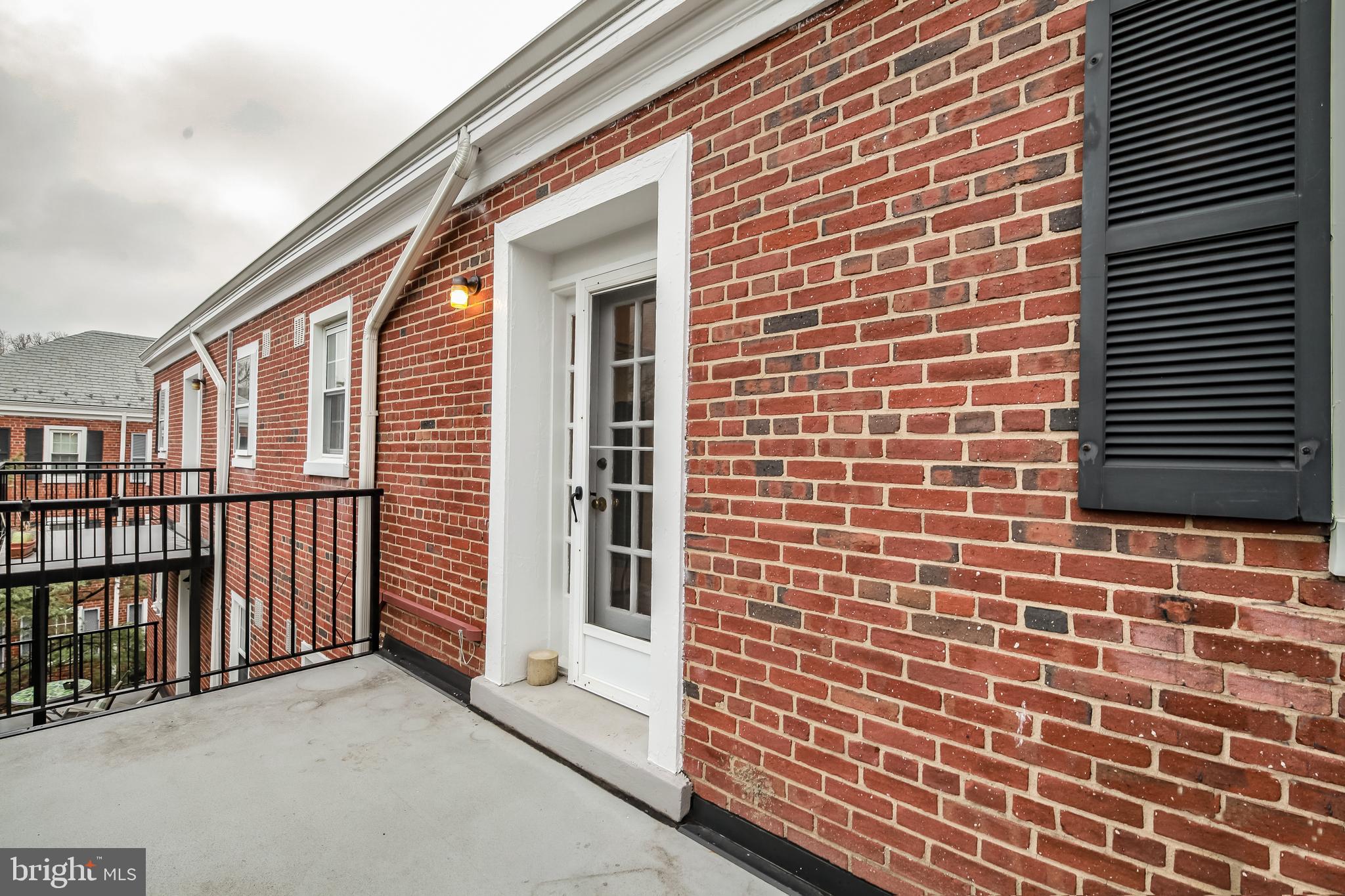 FAIRLINGTON VILLAGES - Residential Lease