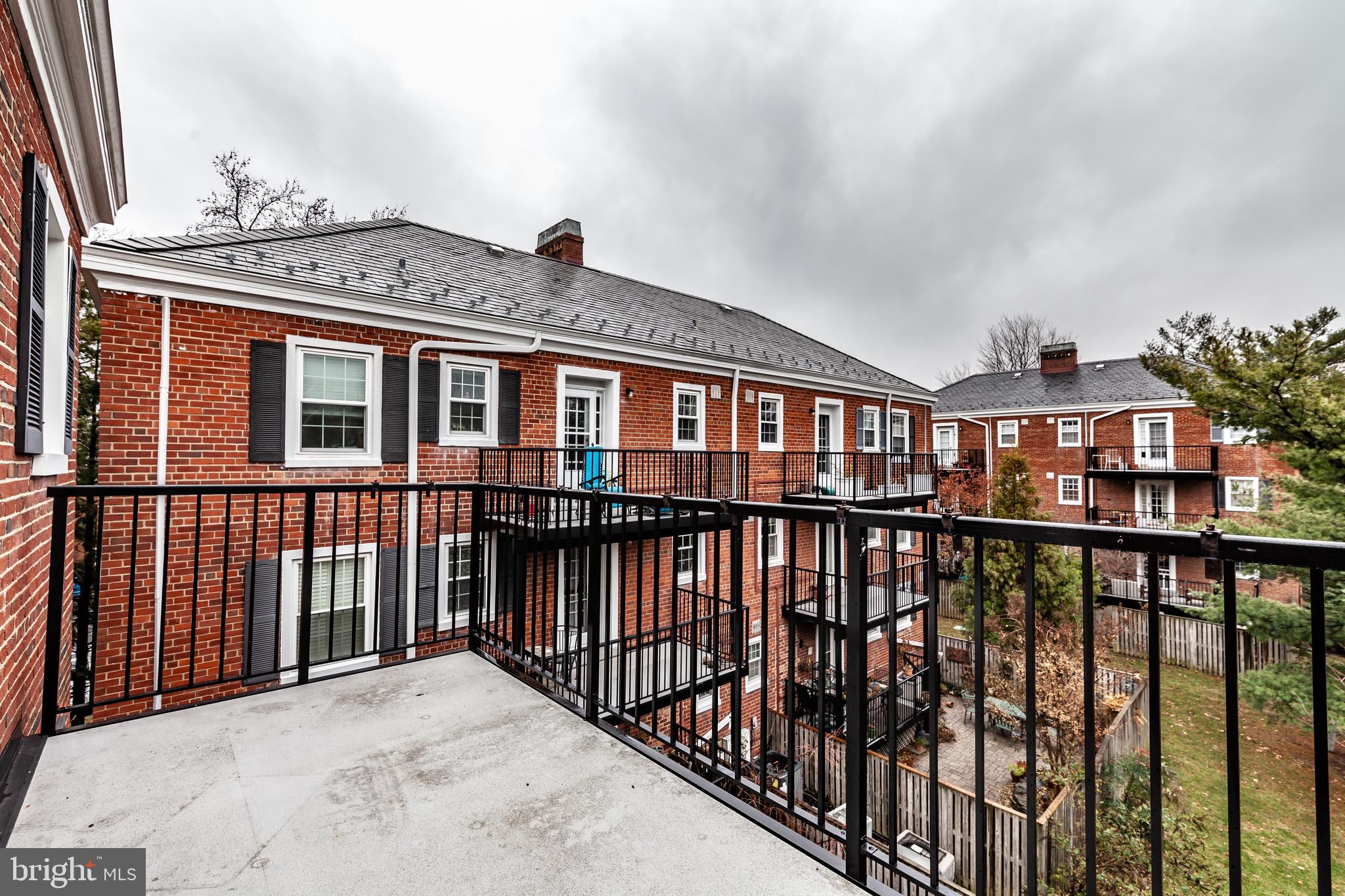 FAIRLINGTON VILLAGES - Residential Lease