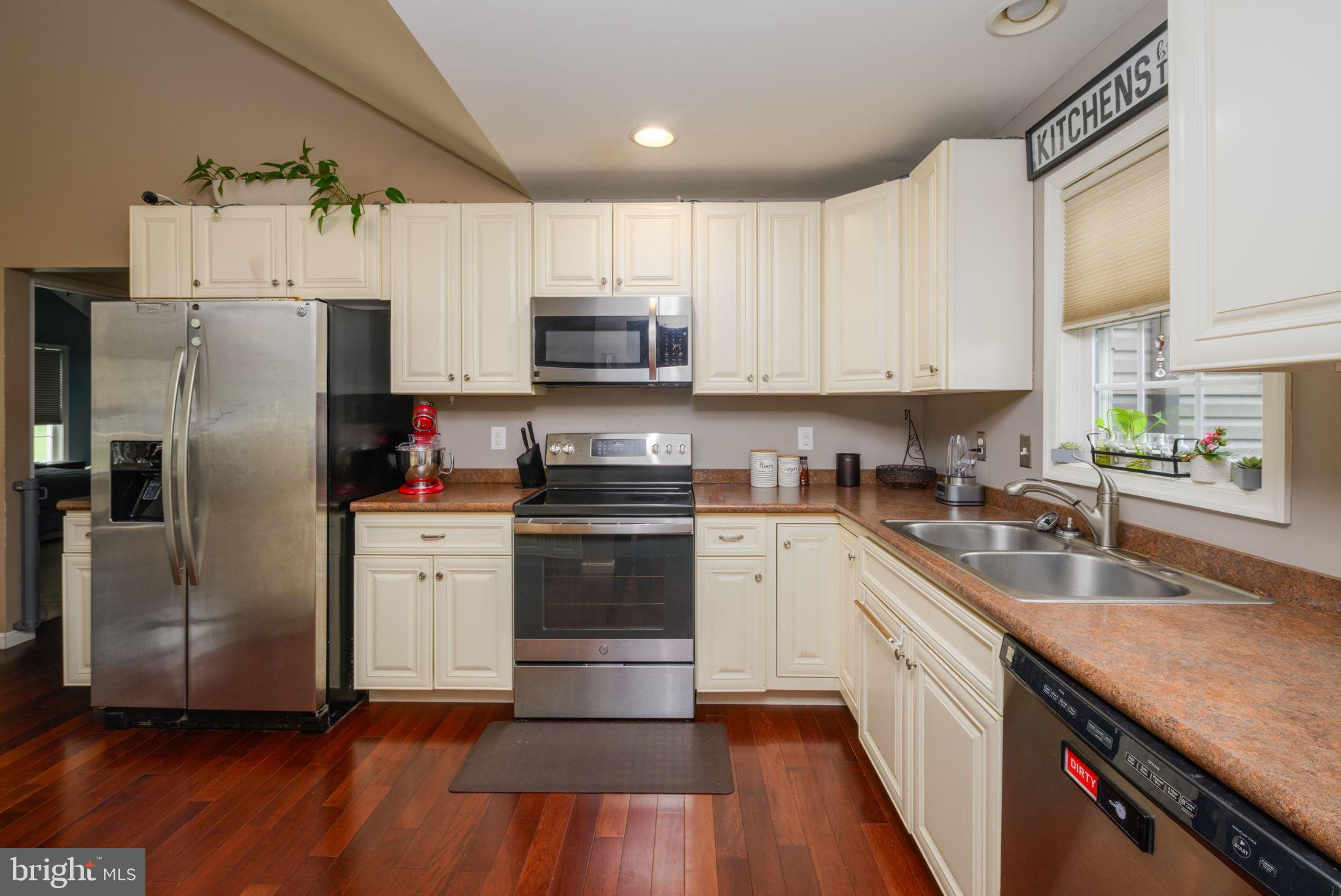 DOGWOOD MEADOWS - Residential