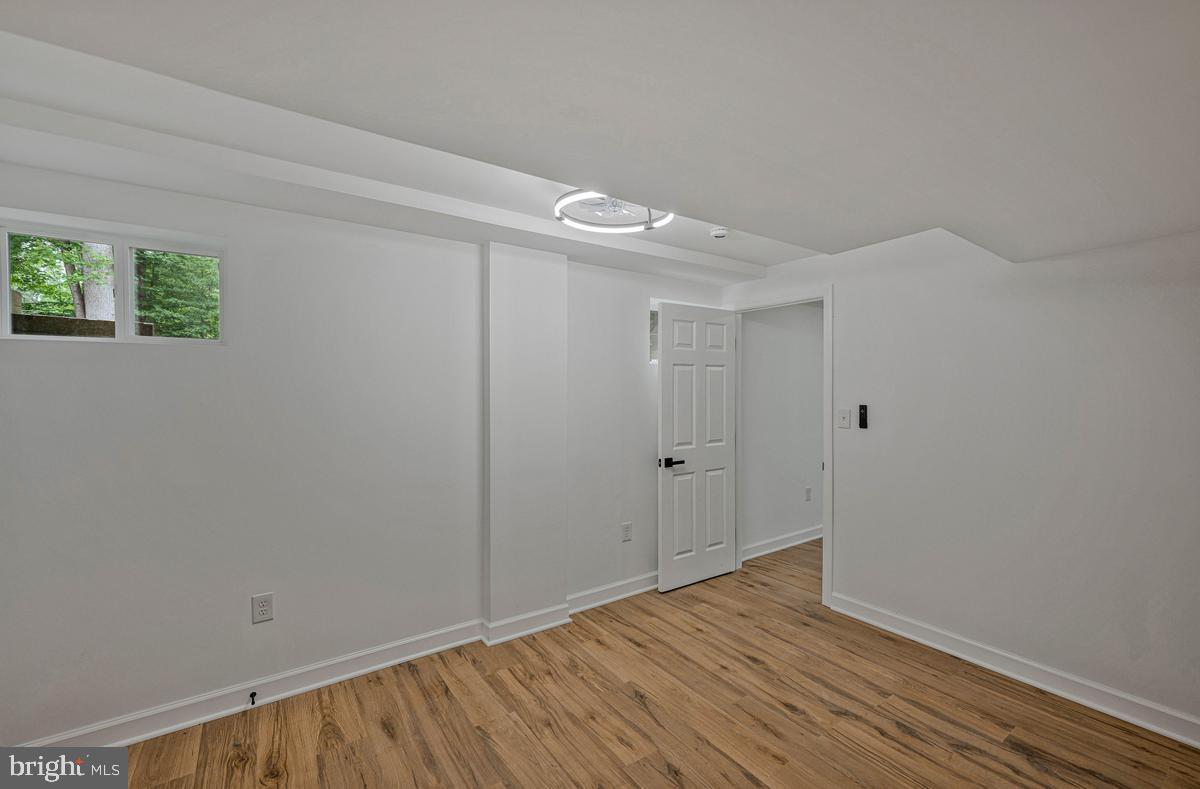 MARLTON - Residential