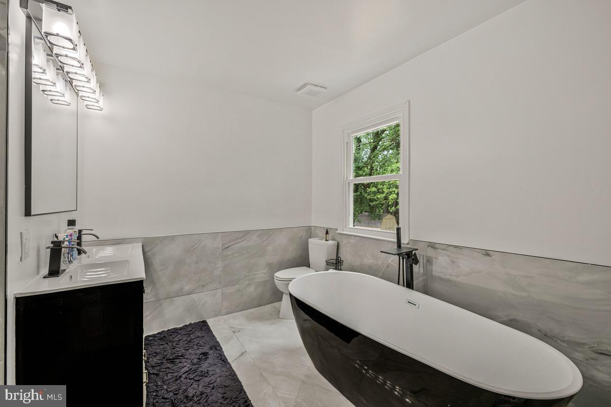 MARLTON - Residential