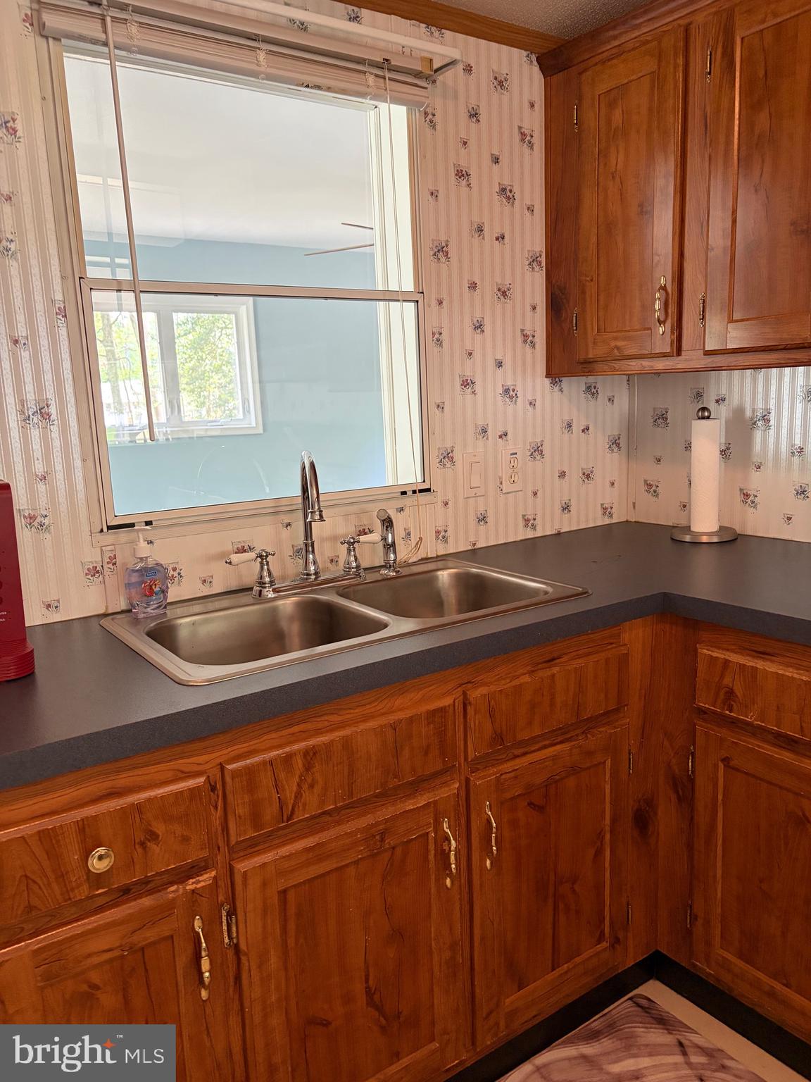 AVALON PARK - Residential