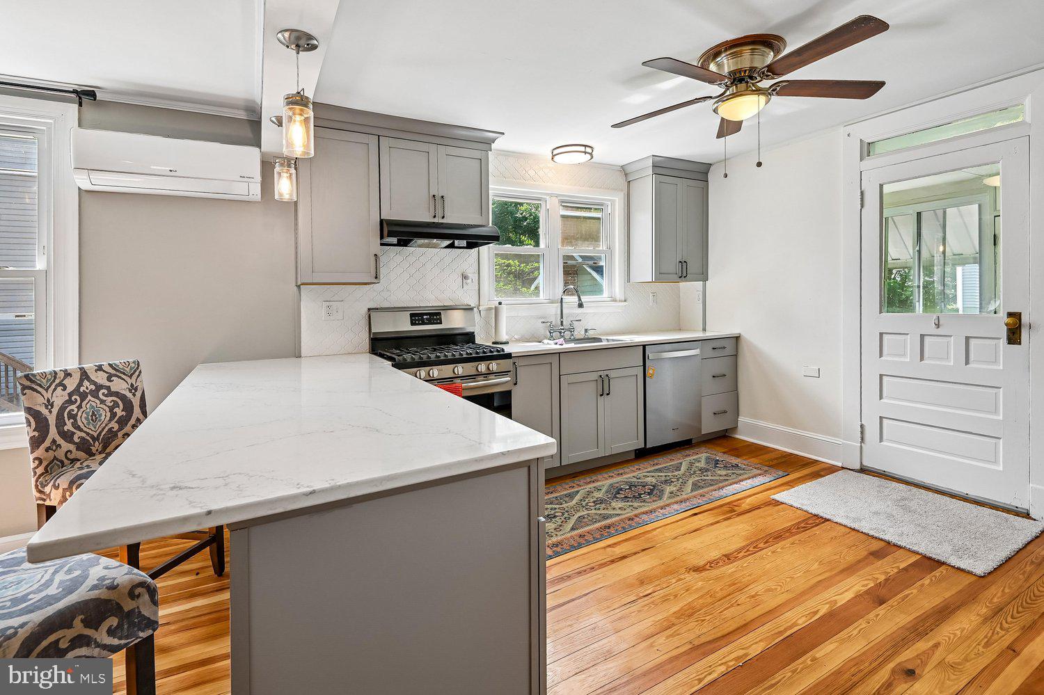 GALESVILLE - Residential