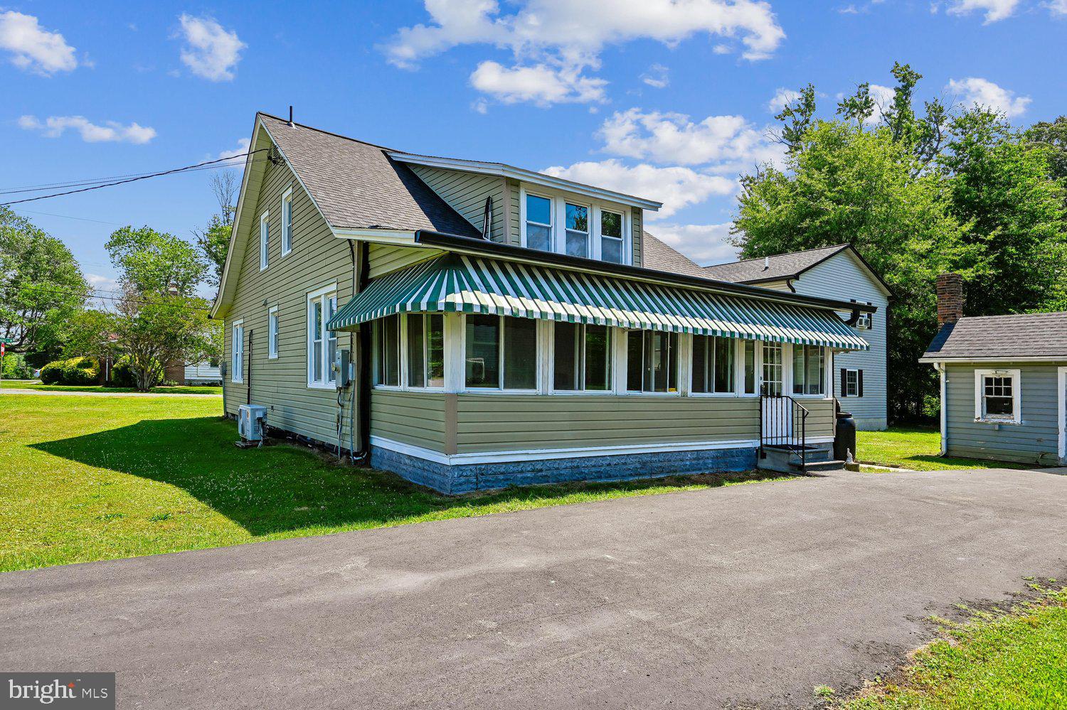 GALESVILLE - Residential