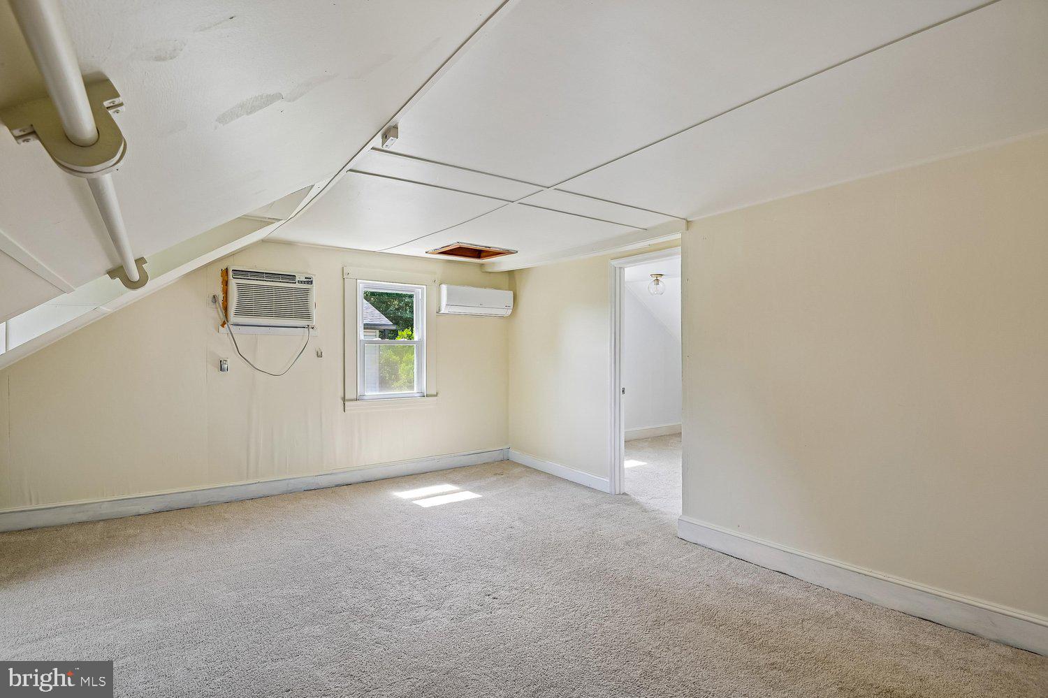 GALESVILLE - Residential