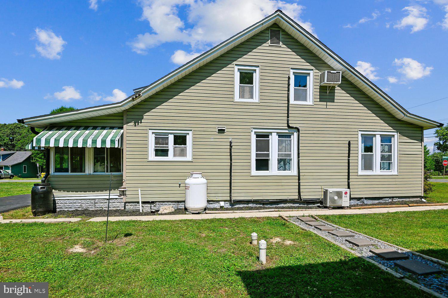 GALESVILLE - Residential