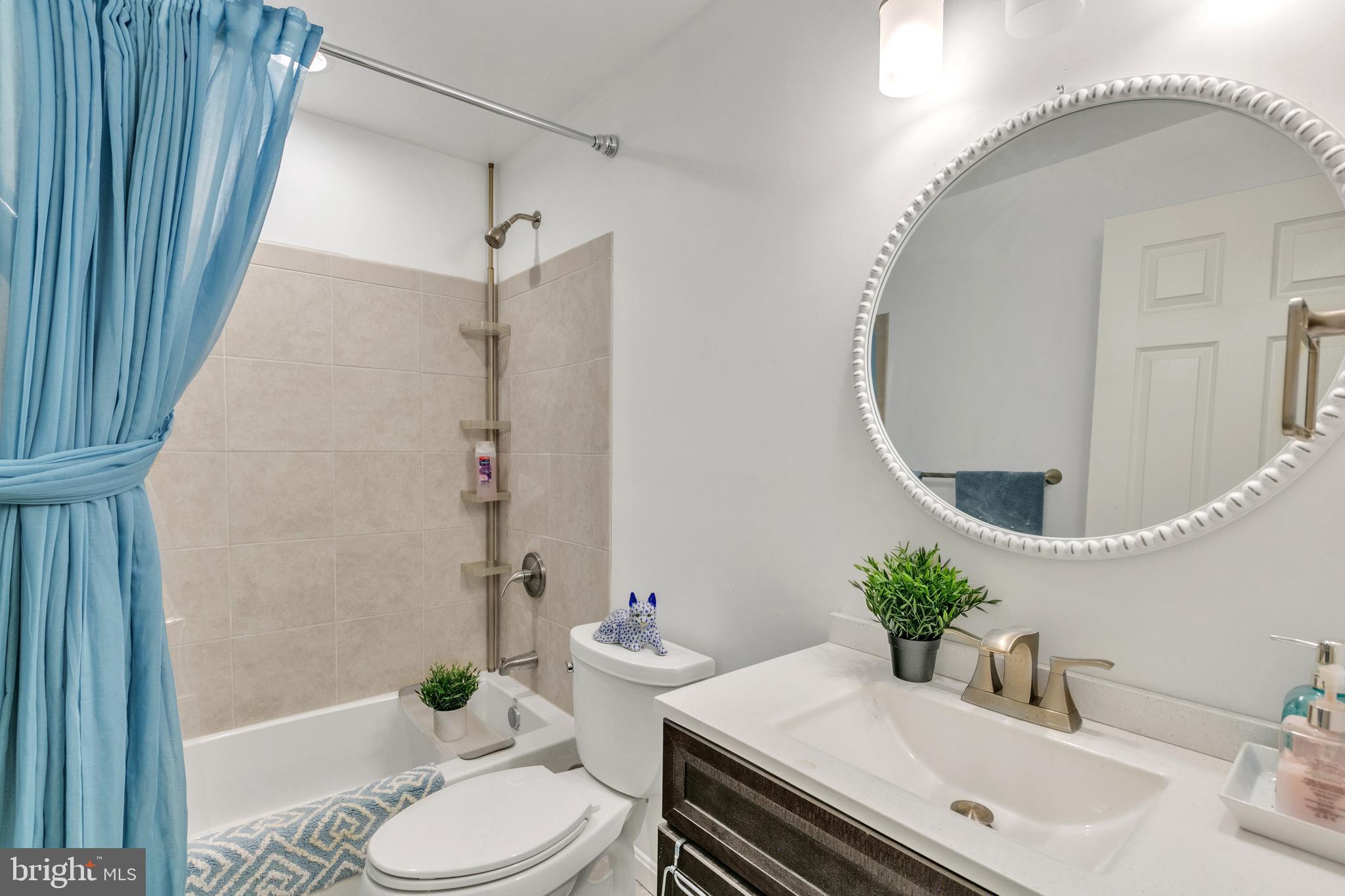 PORT POTOMAC - Residential