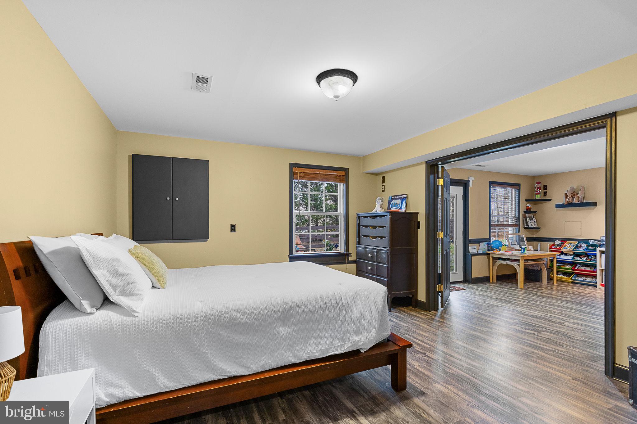 SEVEN LAKES - Residential