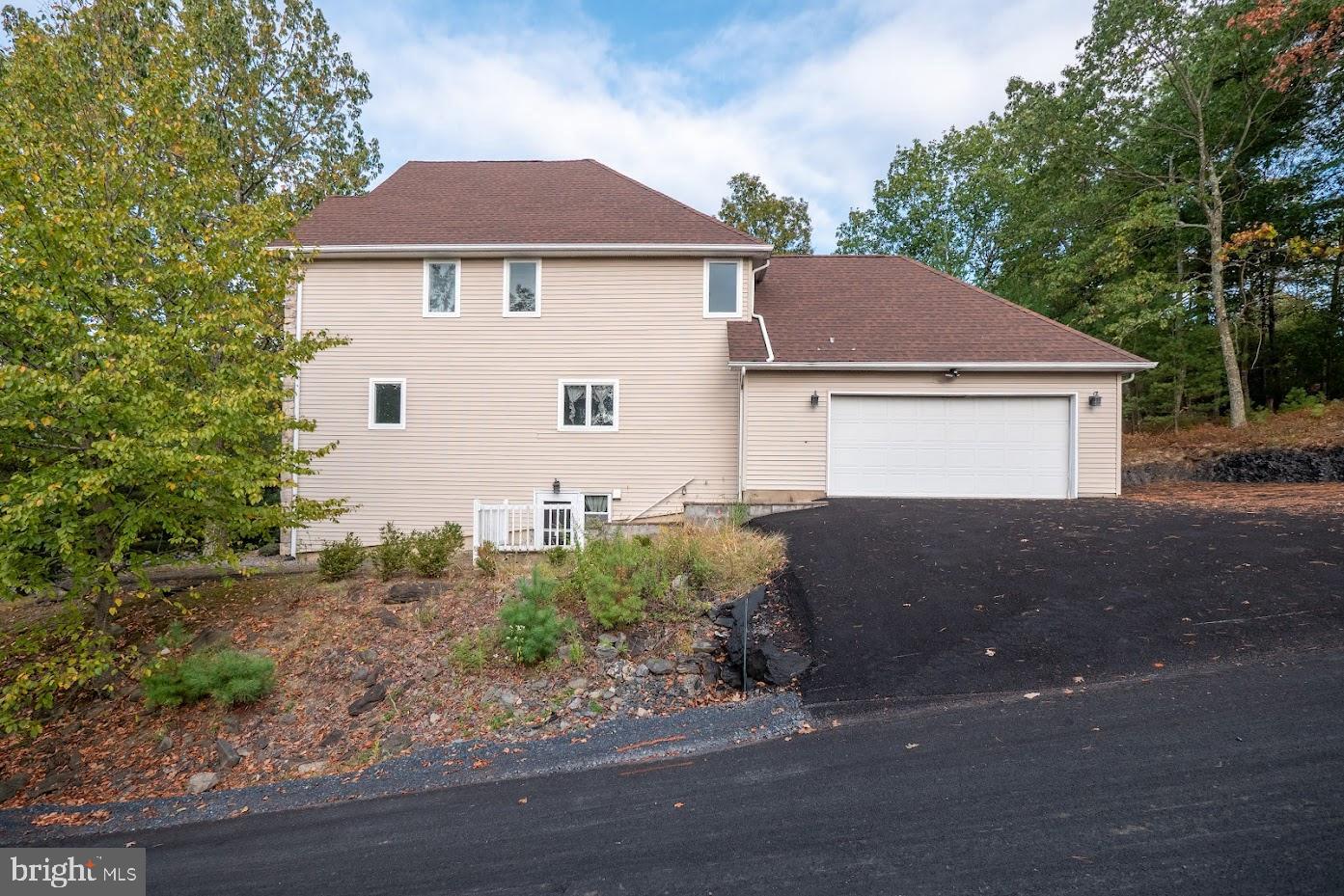 COUNTRY CLUB OF THE POCONOS - Residential