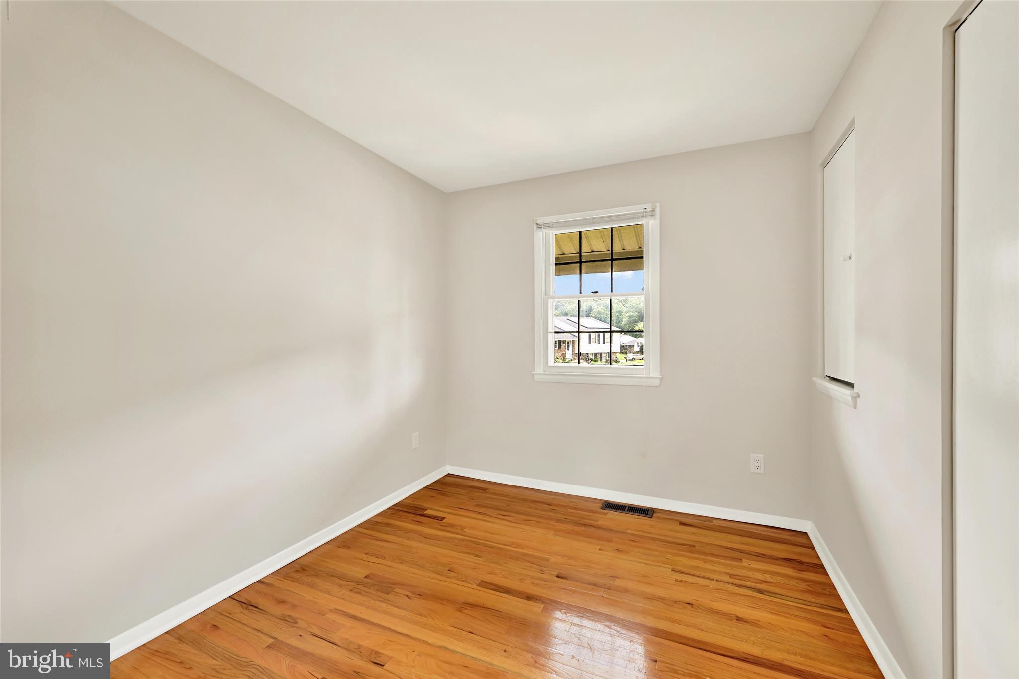 PERRY HALL - Residential