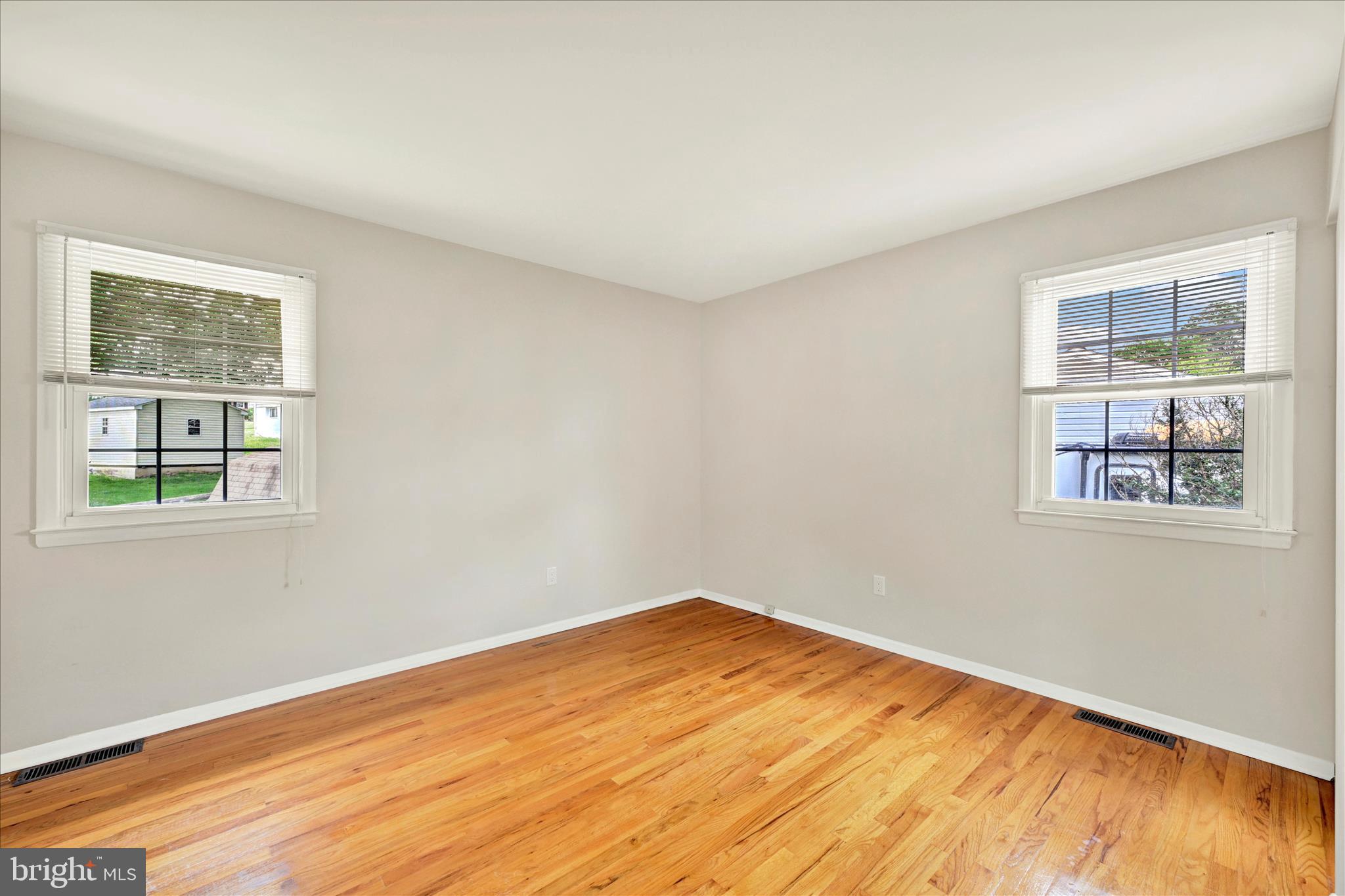 PERRY HALL - Residential
