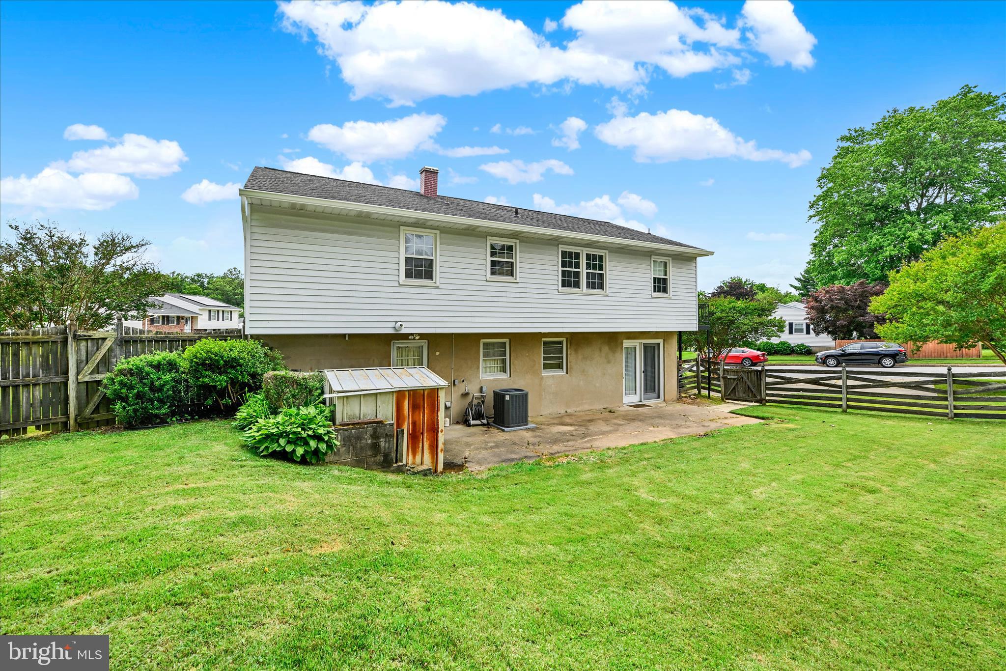 PERRY HALL - Residential
